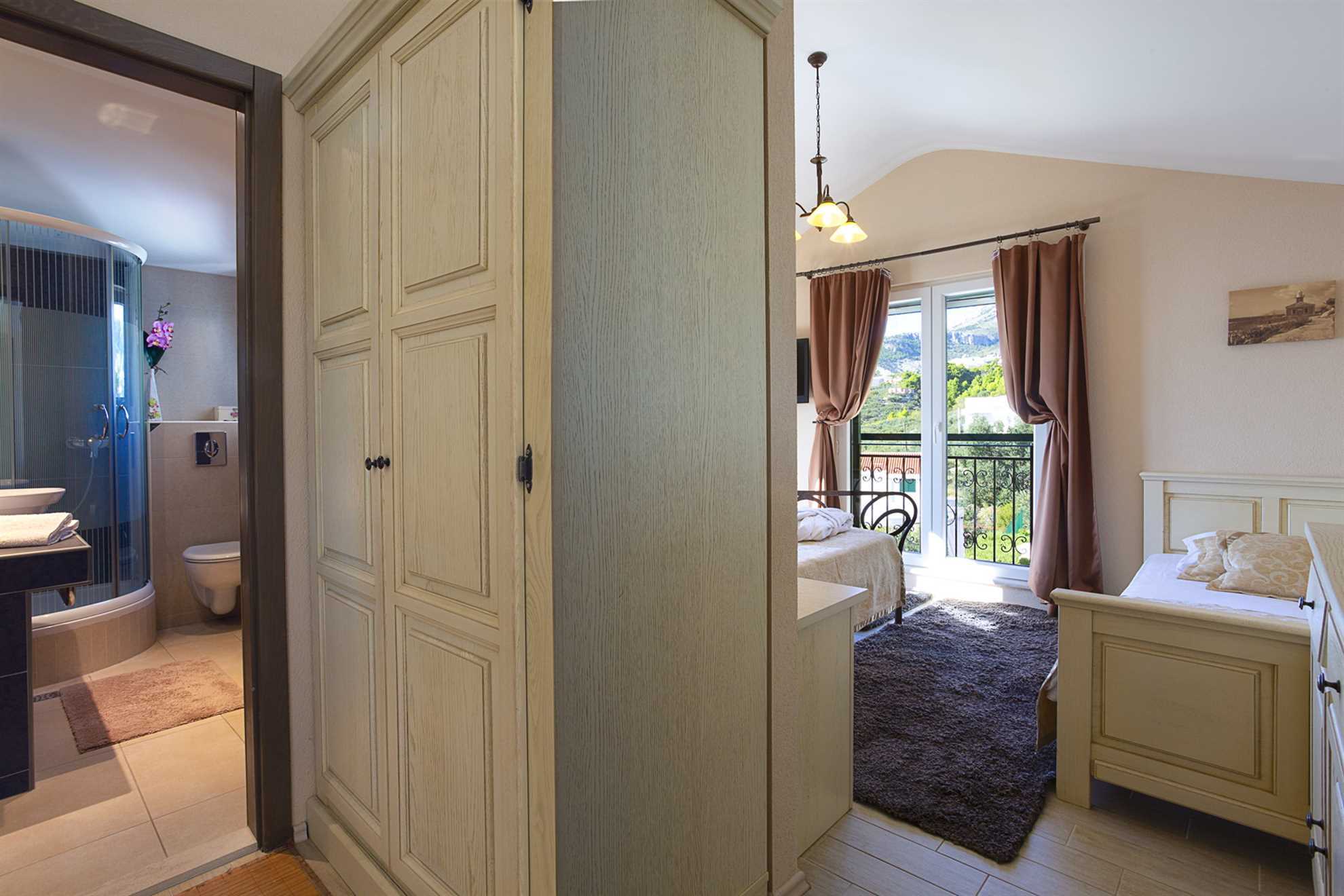 Villa Nirvana with Swimming Pool