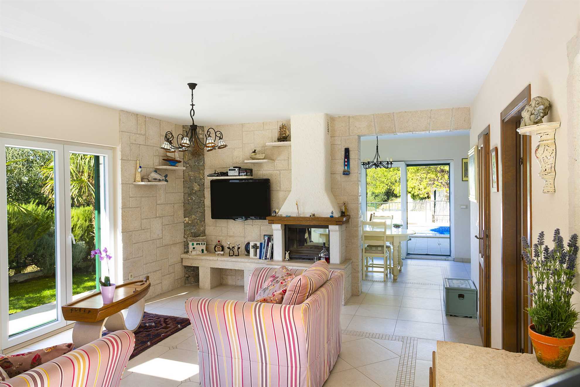 Villa Nirvana with Swimming Pool