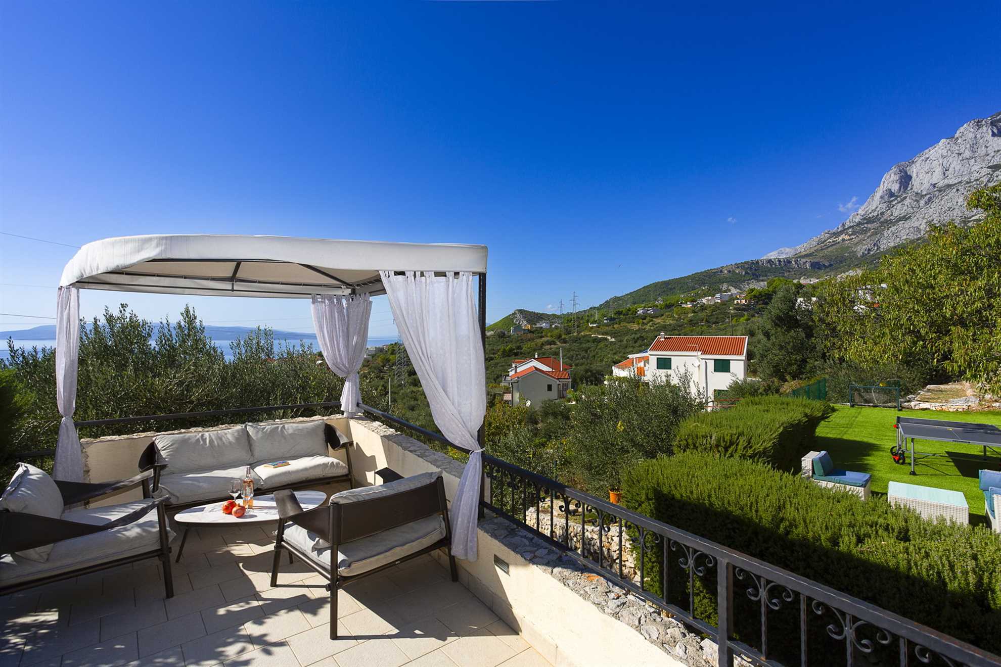 Villa Nirvana with Swimming Pool