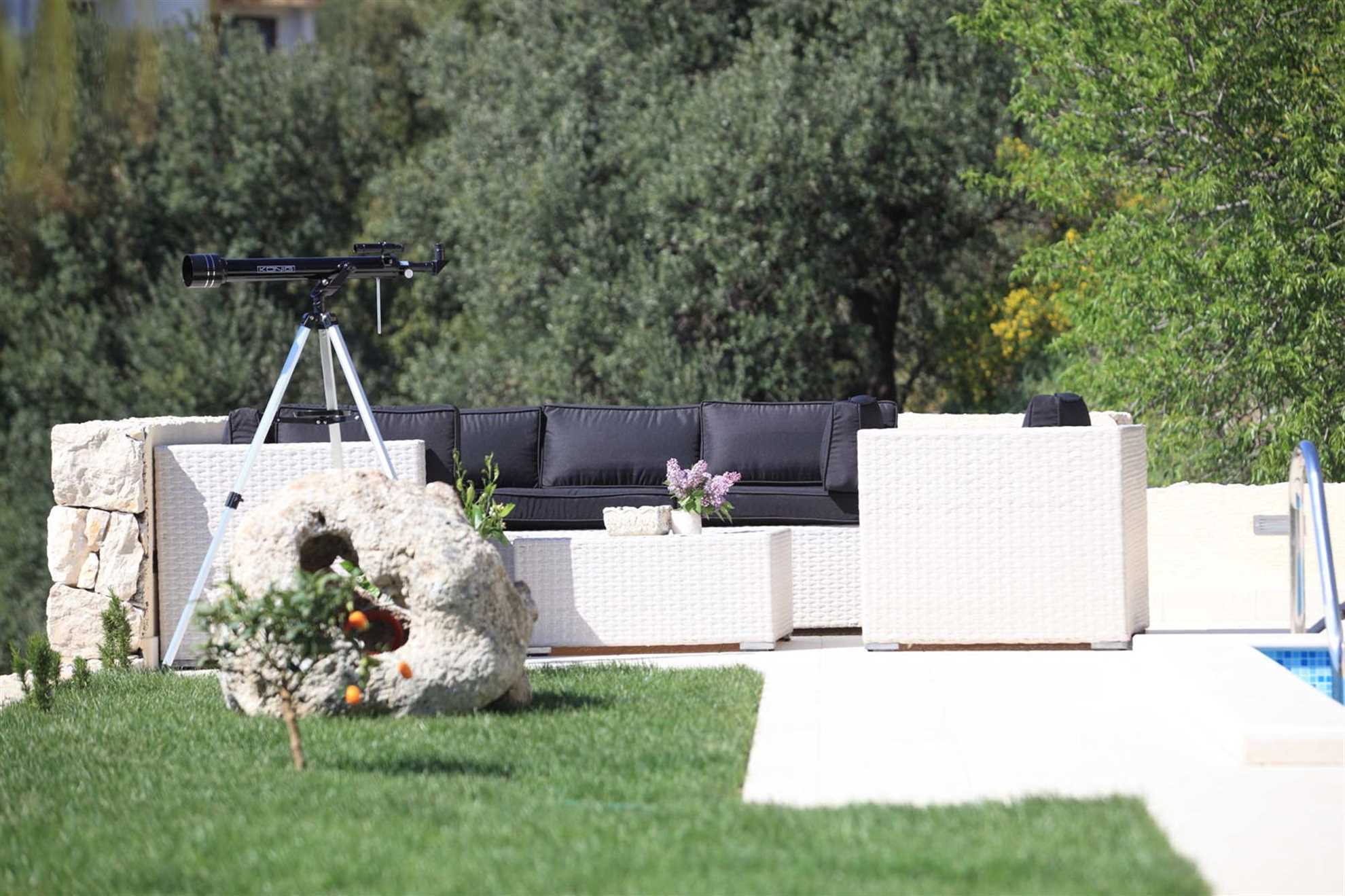 Villa Nirvana with Swimming Pool