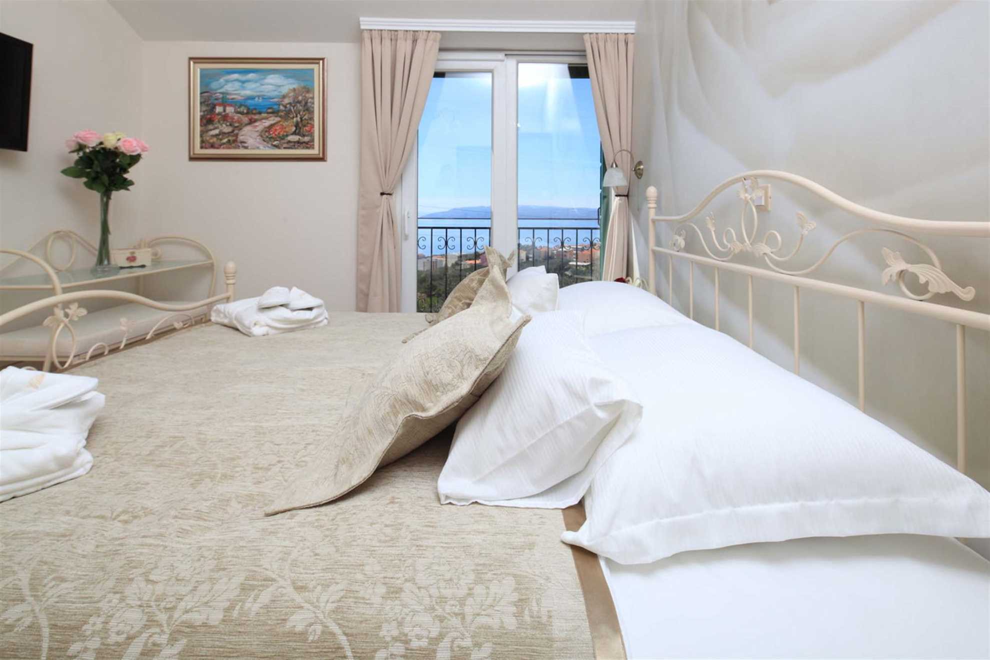 Villa Nirvana with Swimming Pool