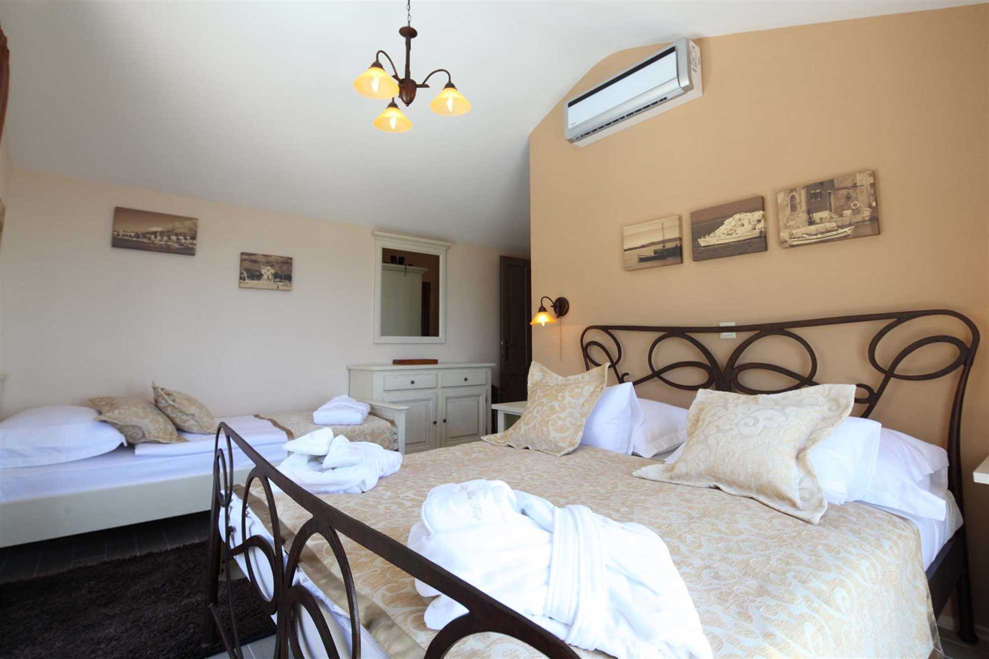 Villa Nirvana with Swimming Pool