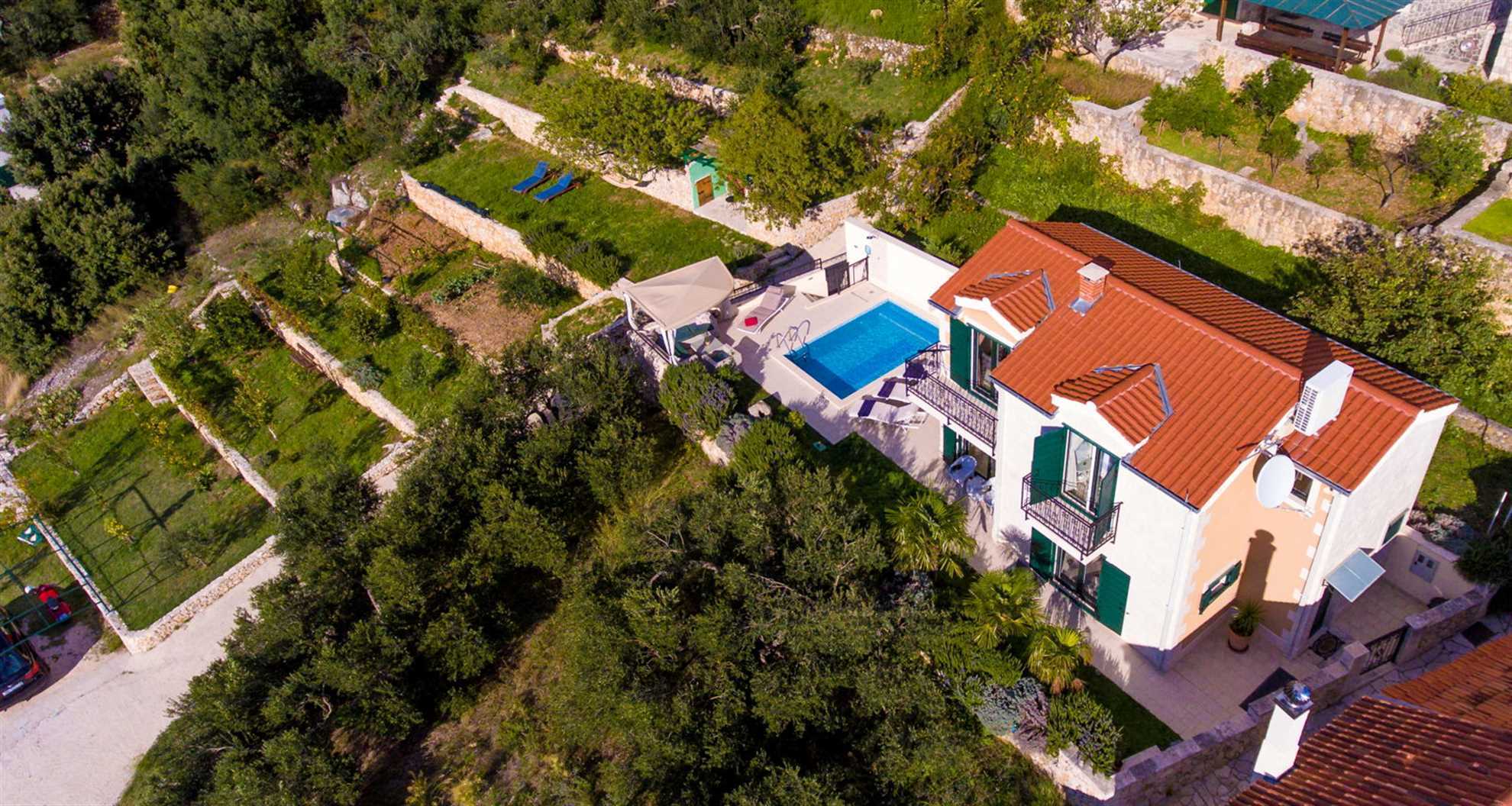 Villa Nirvana with Swimming Pool