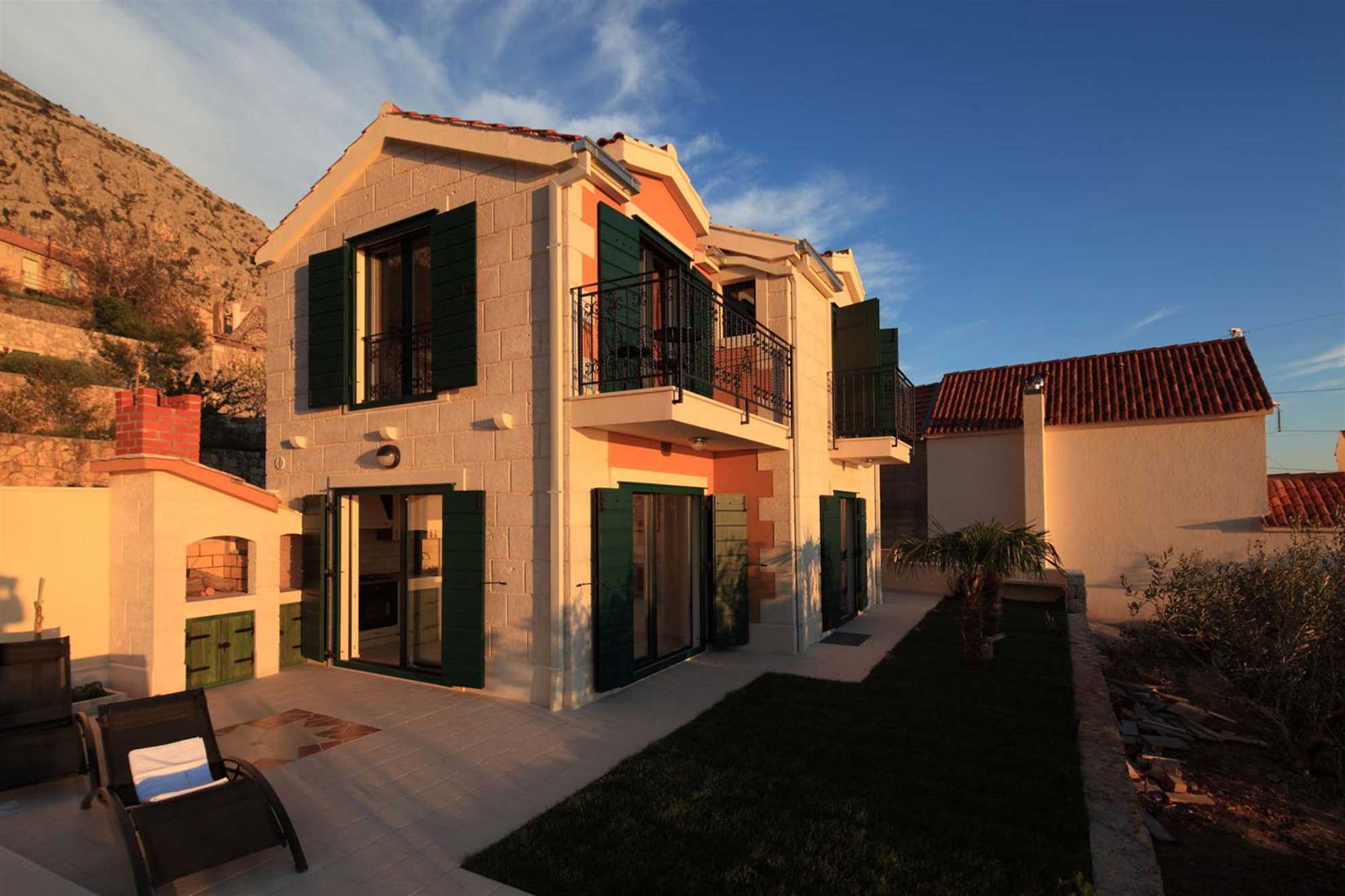 Villa Nirvana with Swimming Pool