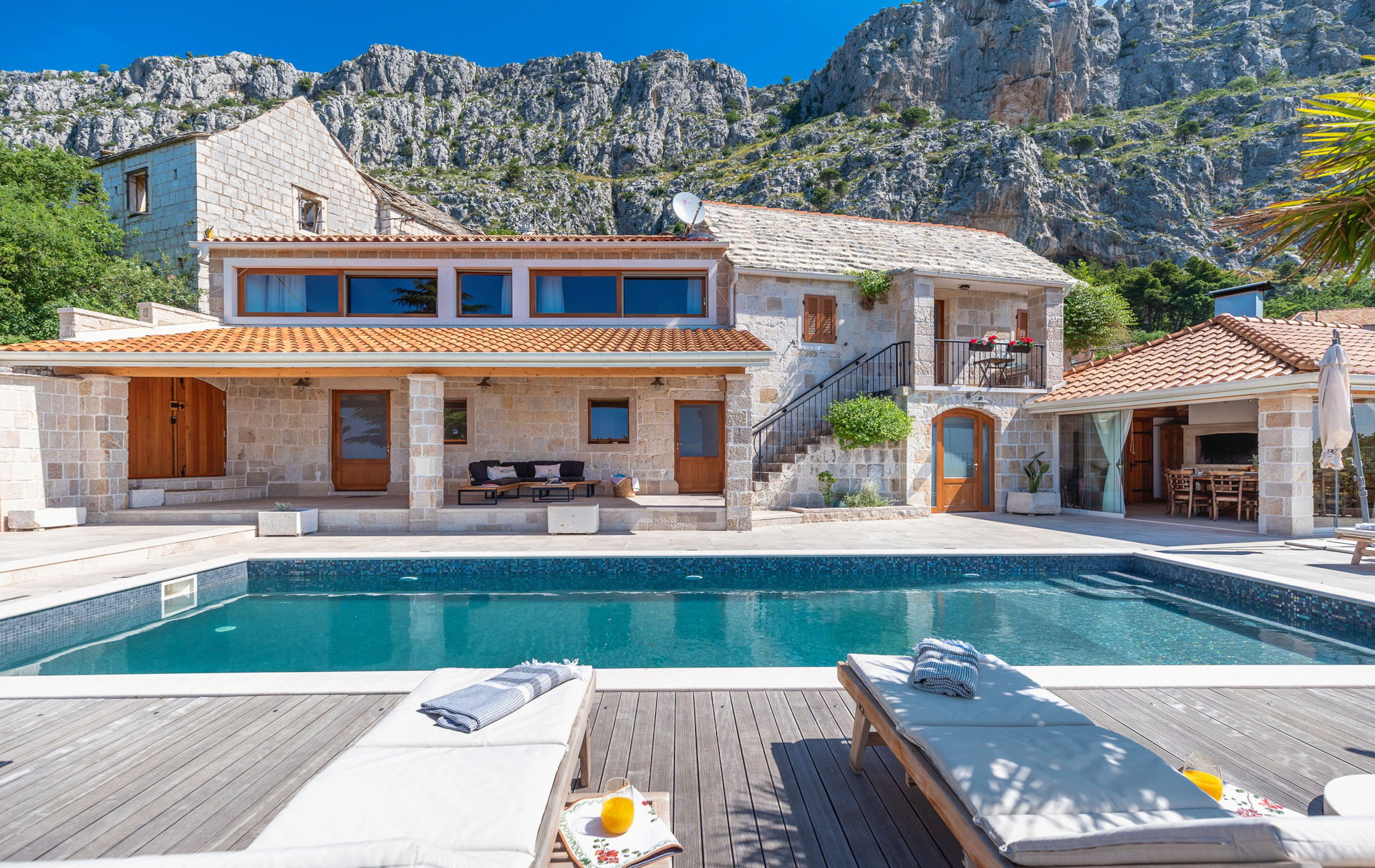 Villa La Rustica with Pool