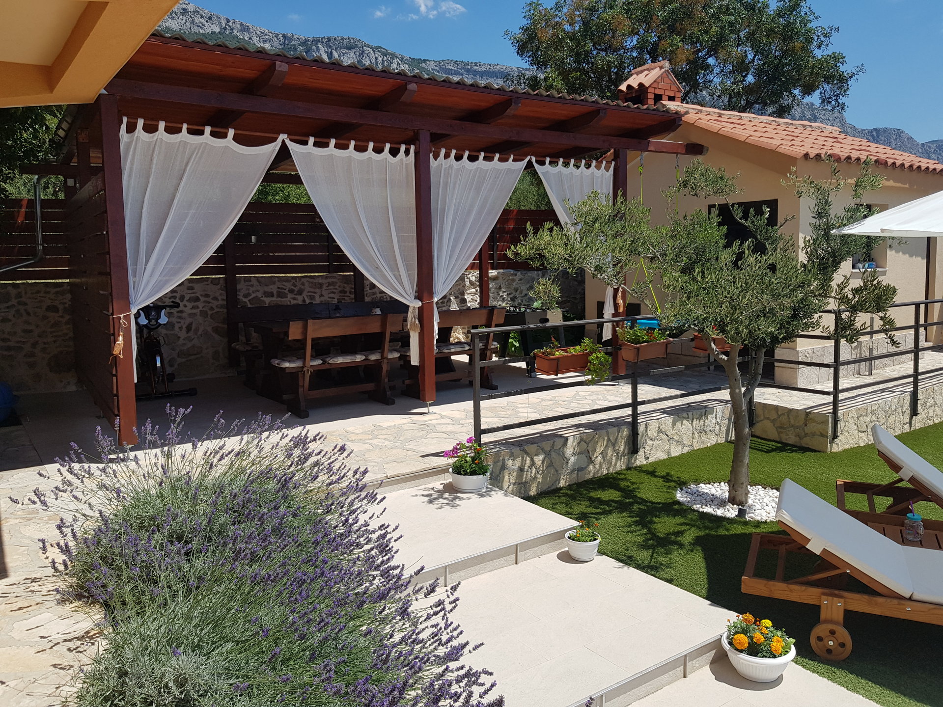Holiday Home Flamina with Pool