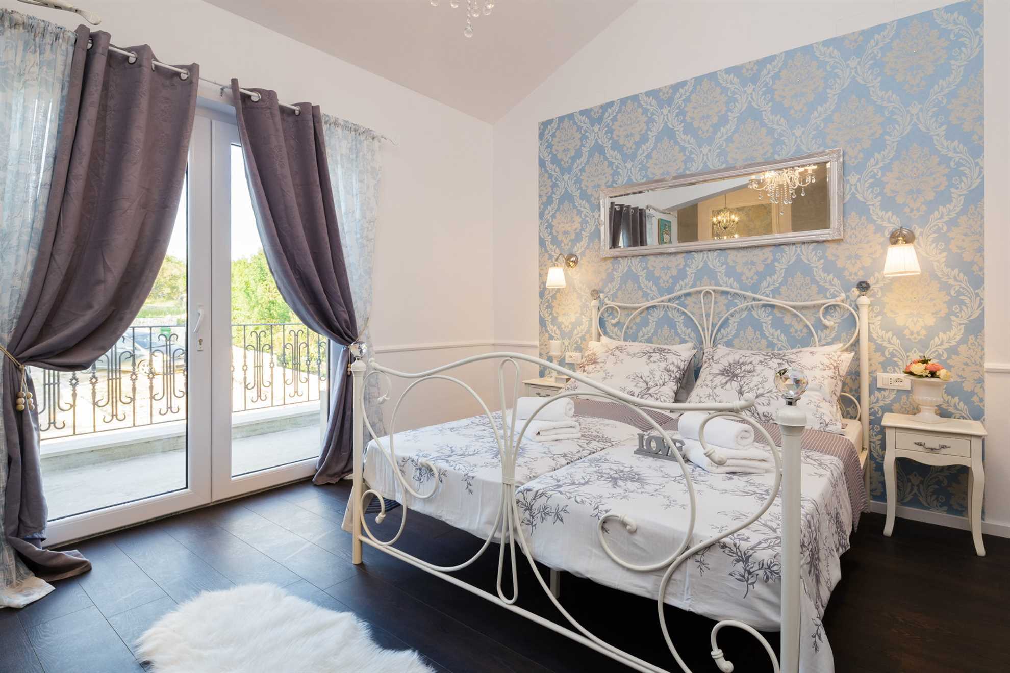 Luxury Villa Antoneta with Swimming Pool