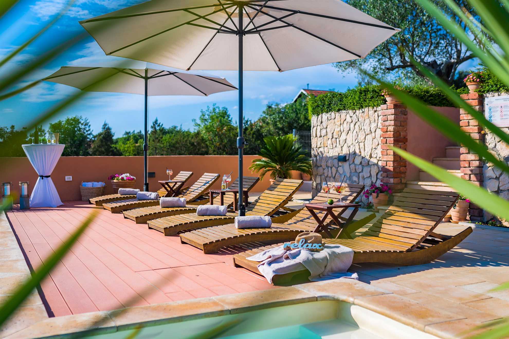 Luxury Villa Antoneta with Swimming Pool