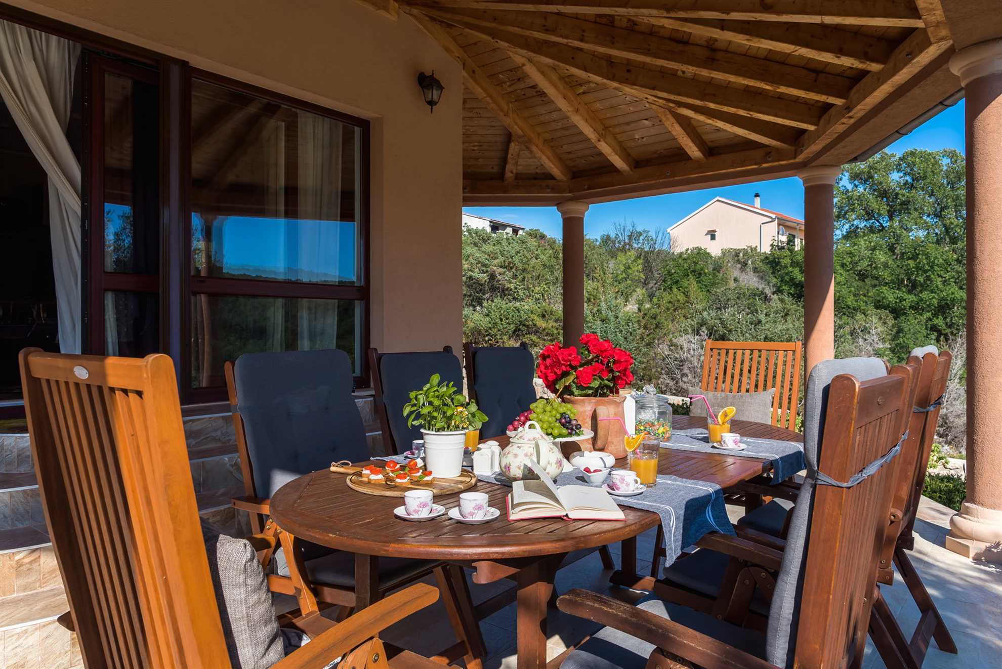 Luxury Villa Antoneta with Swimming Pool