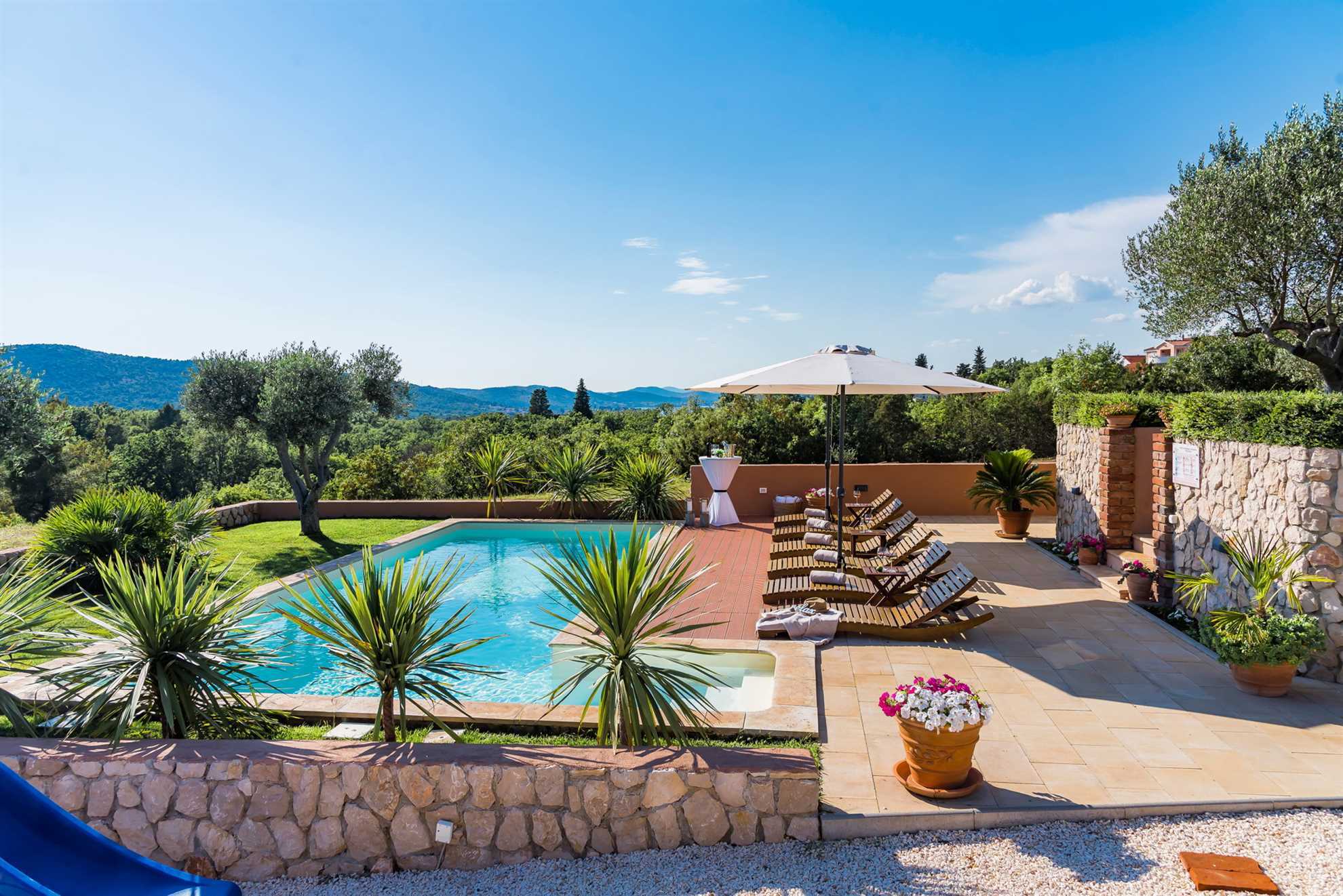 Luxury Villa Antoneta with Swimming Pool