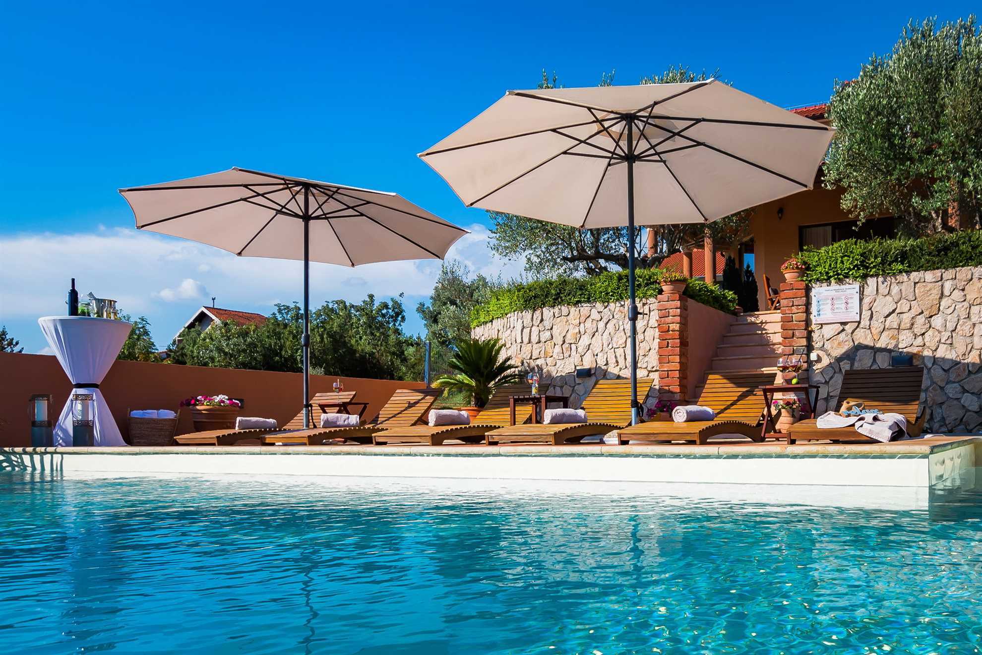 Luxury Villa Antoneta with Swimming Pool