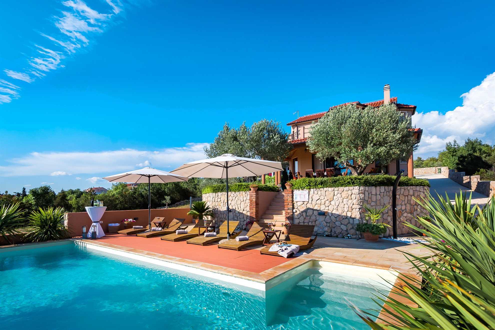 Luxury Villa Antoneta with Swimming Pool
