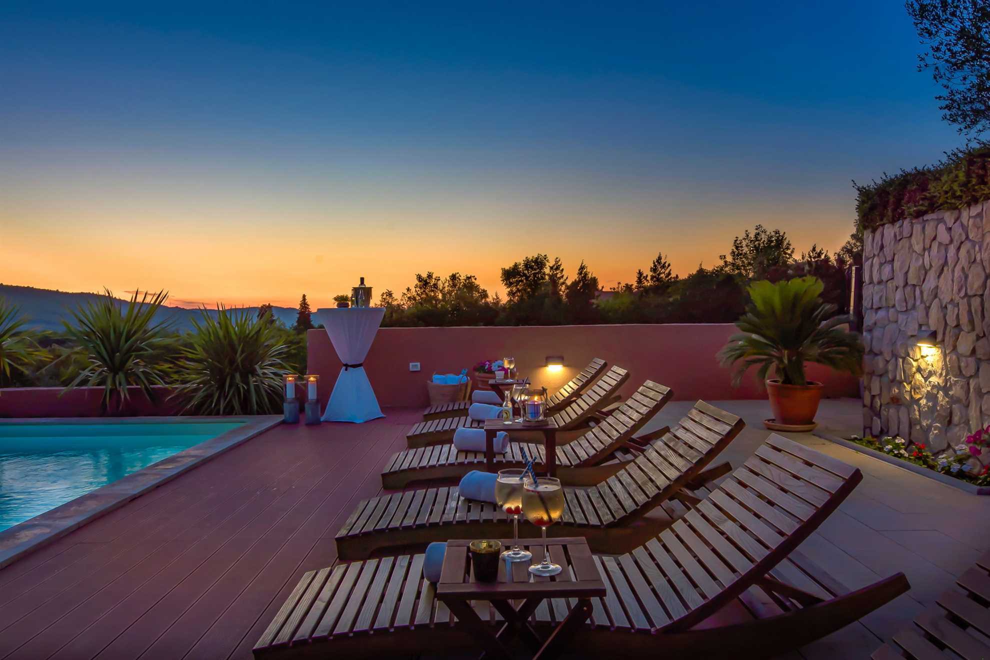 Luxury Villa Antoneta with Swimming Pool