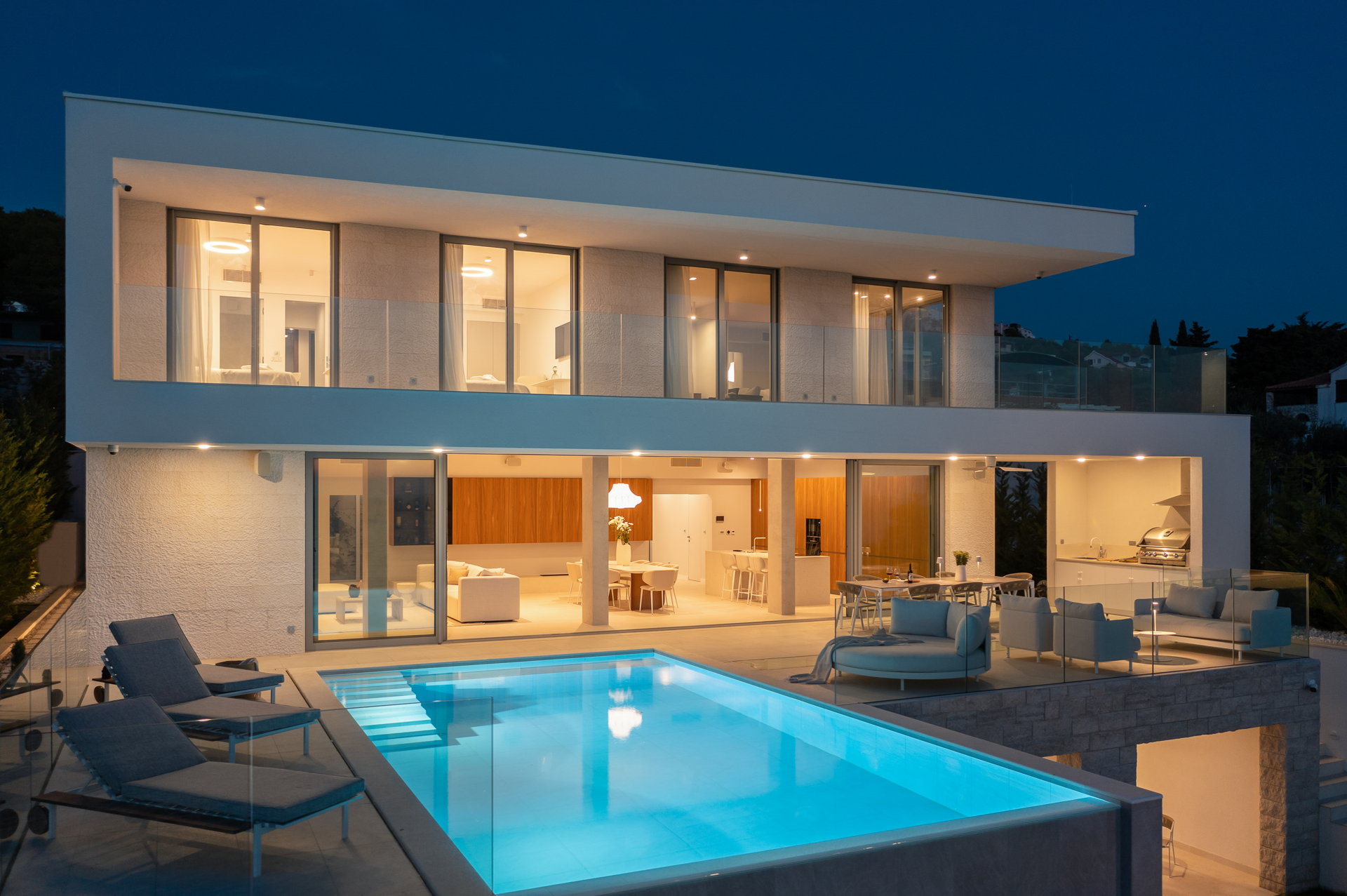Villa Dream Pearl with Heated Pool