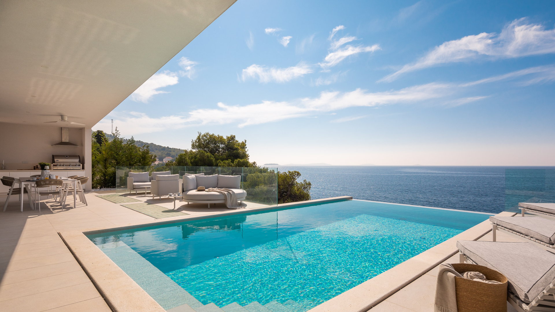 Villa Dream Pearl with Heated Pool