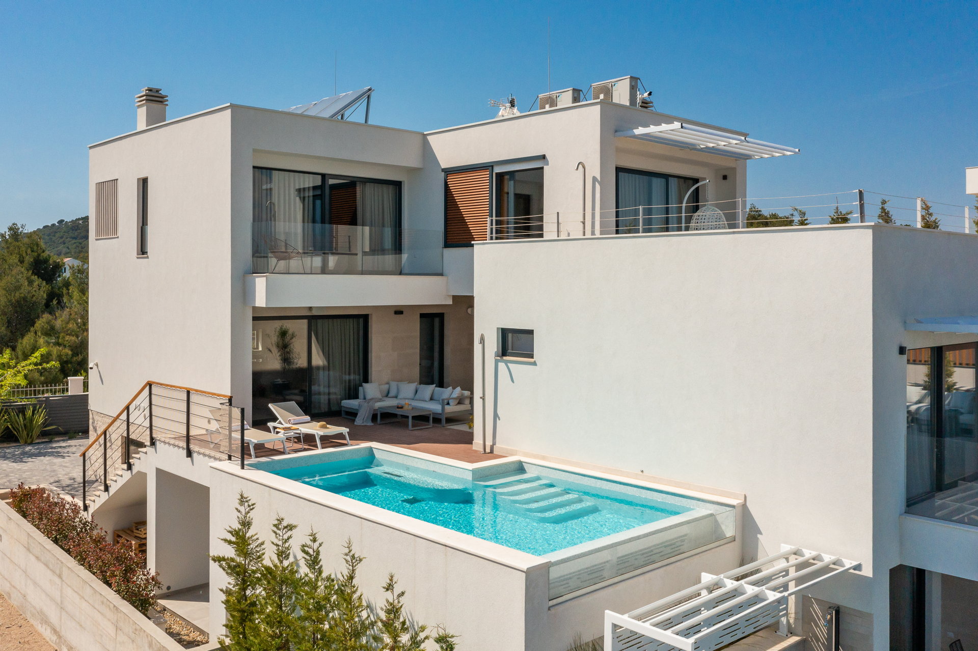 Luxury Villa Lynx with Pool