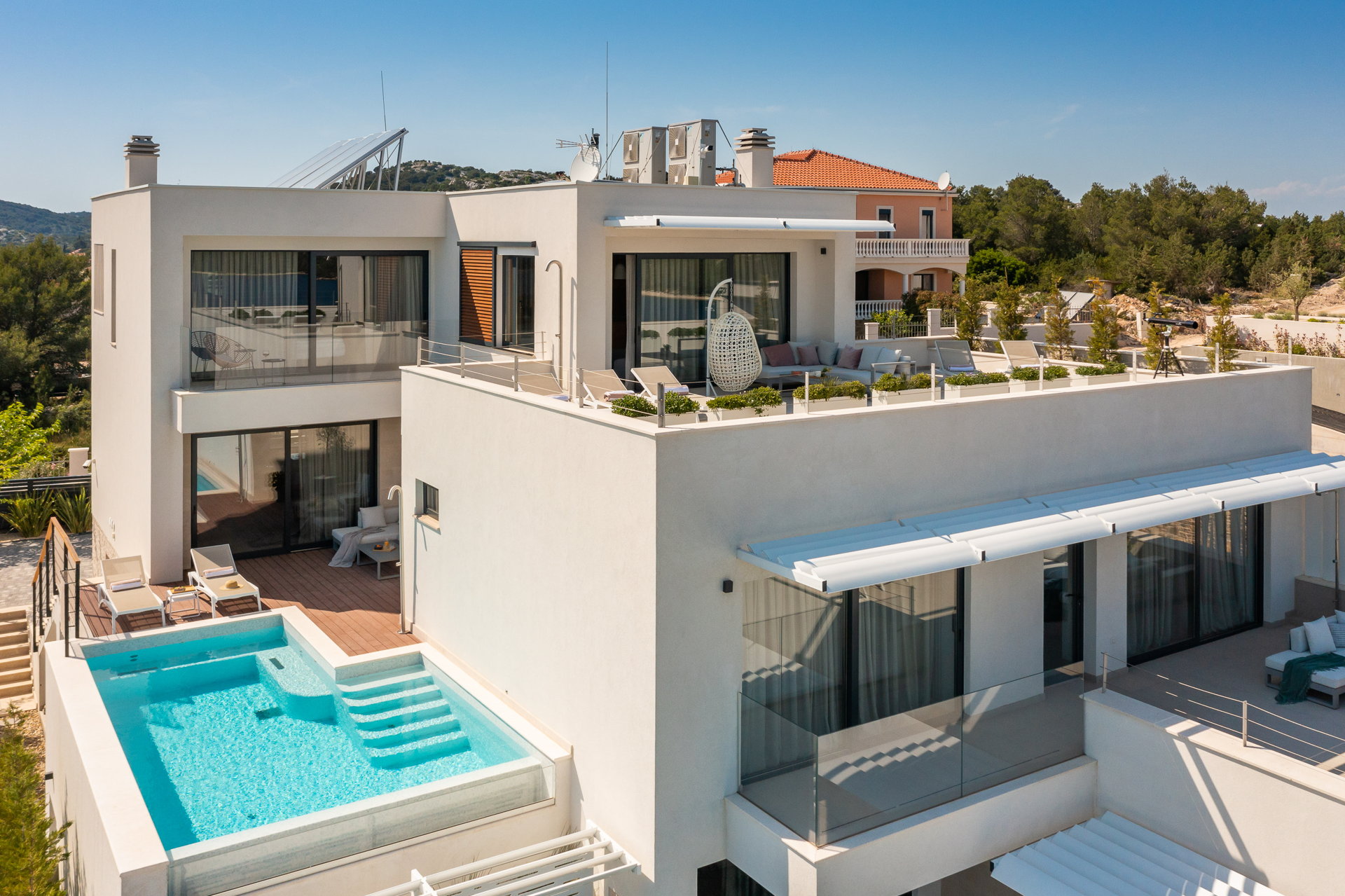 Luxury Villa Lynx with Pool