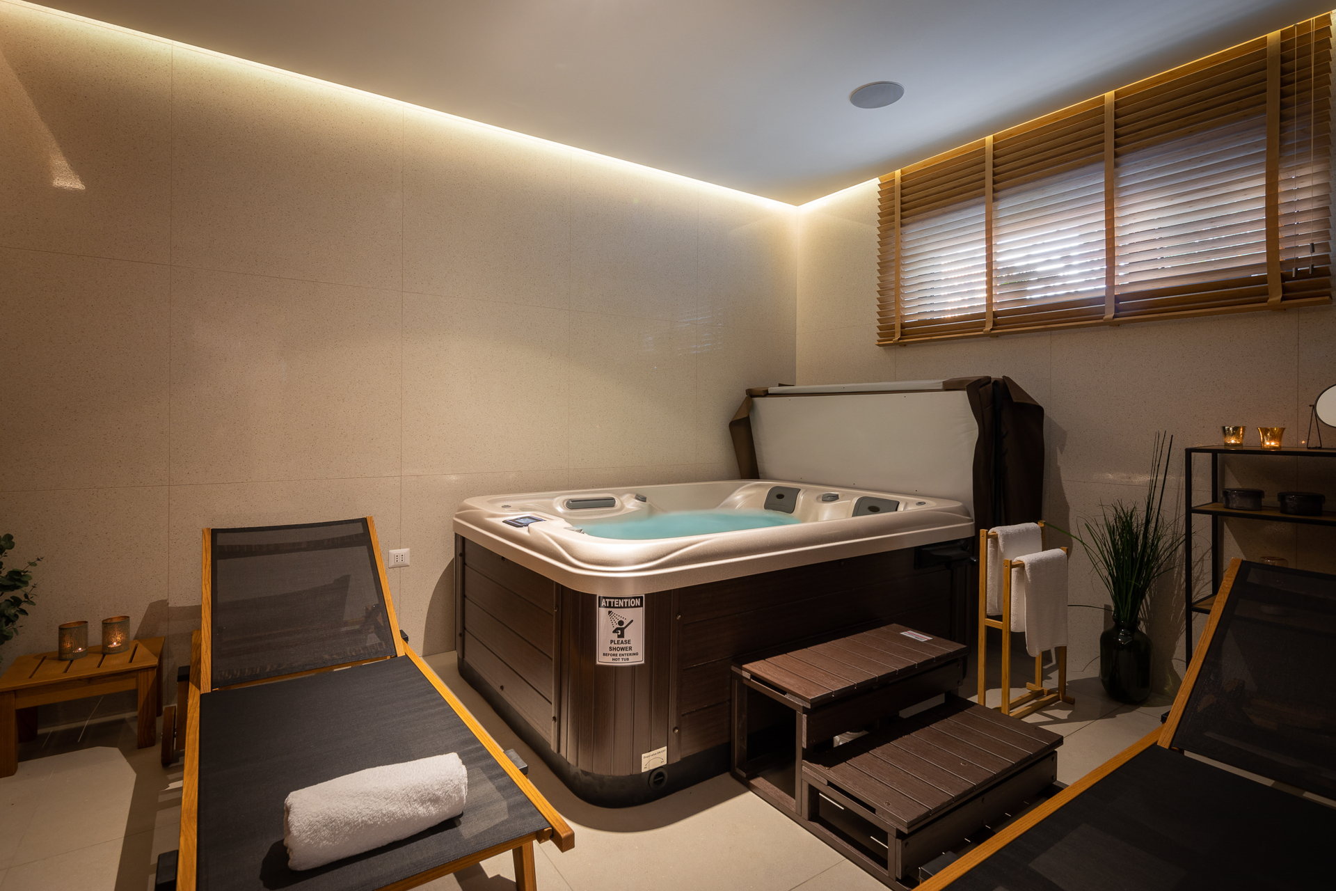 Luxury Villa Lynx with Pool