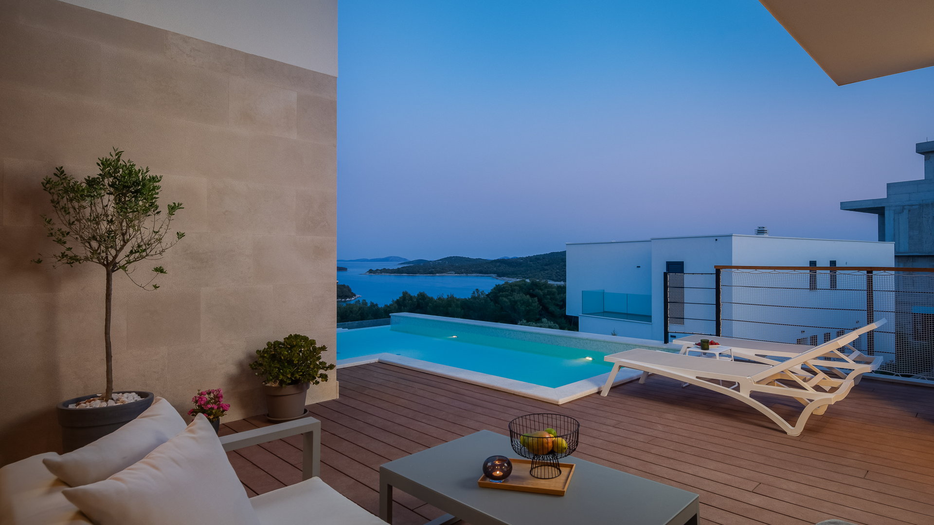 Luxury Villa Lynx with Pool