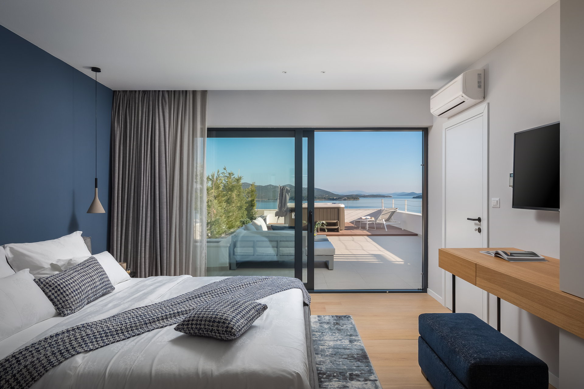 Luxury Villa Aquila with Pool