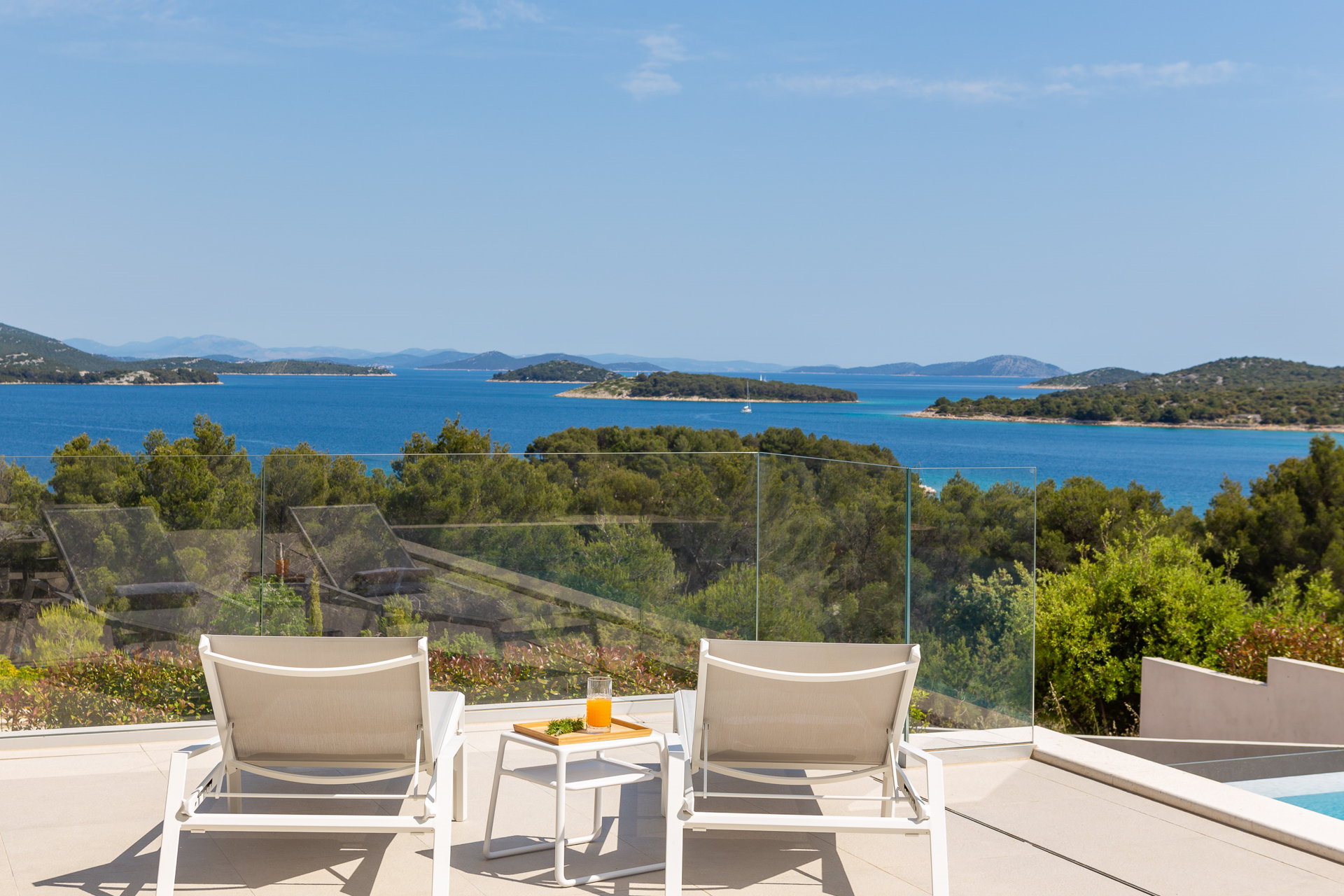 Luxury Villa Aquila with Pool