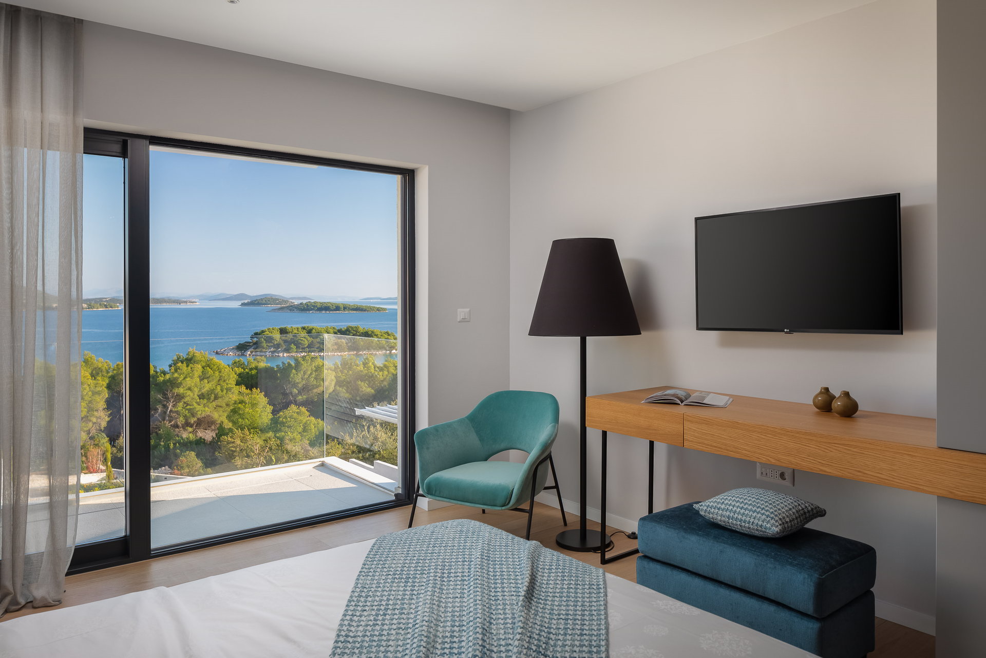 Luxury Villa Aquila with Pool
