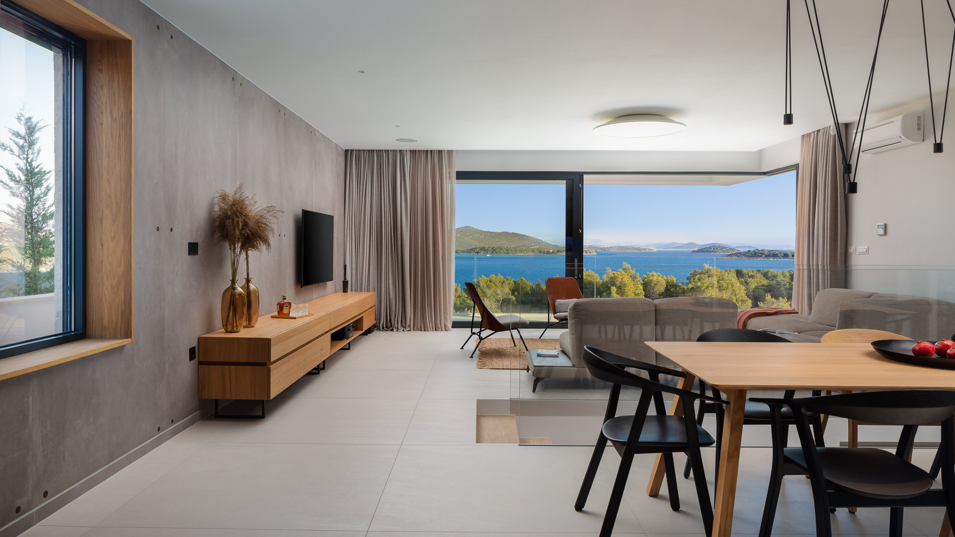 Luxury Villa Aquila with Pool