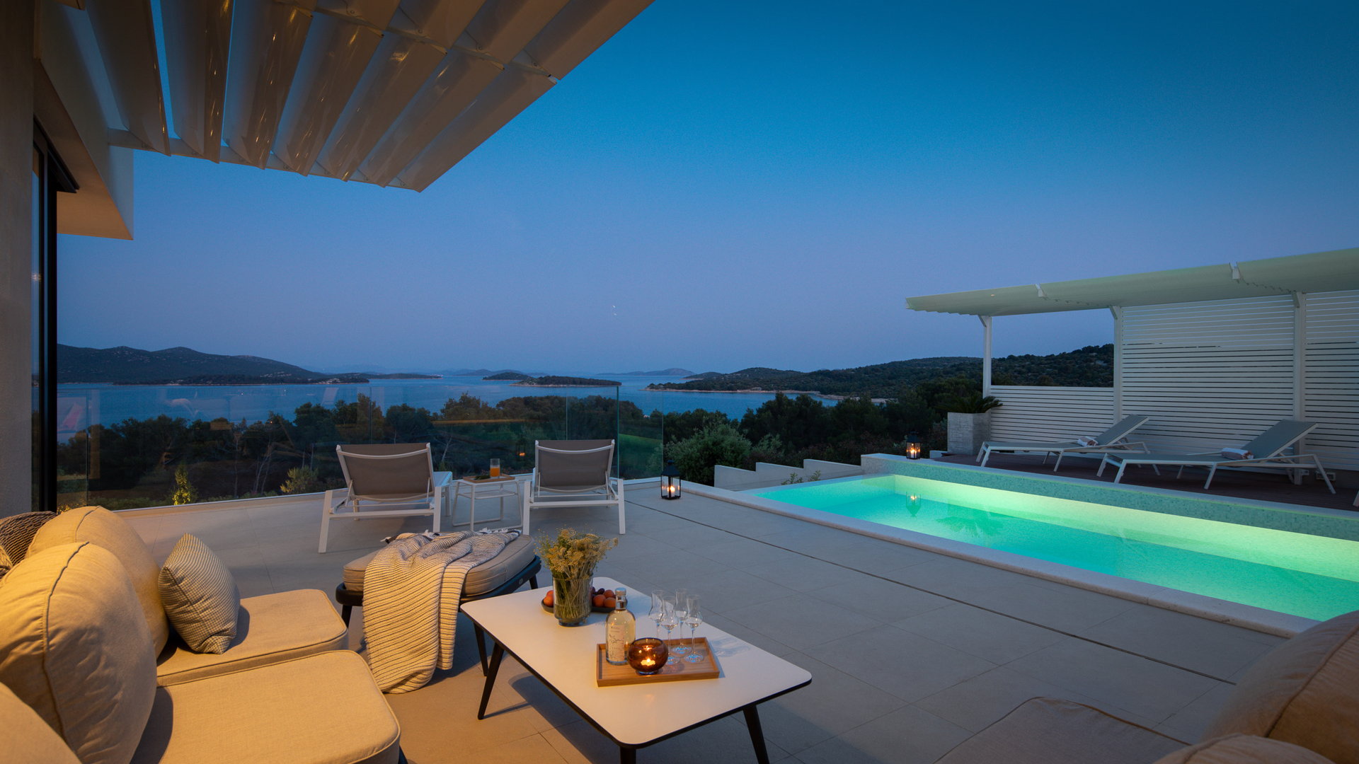 Luxury Villa Aquila with Pool