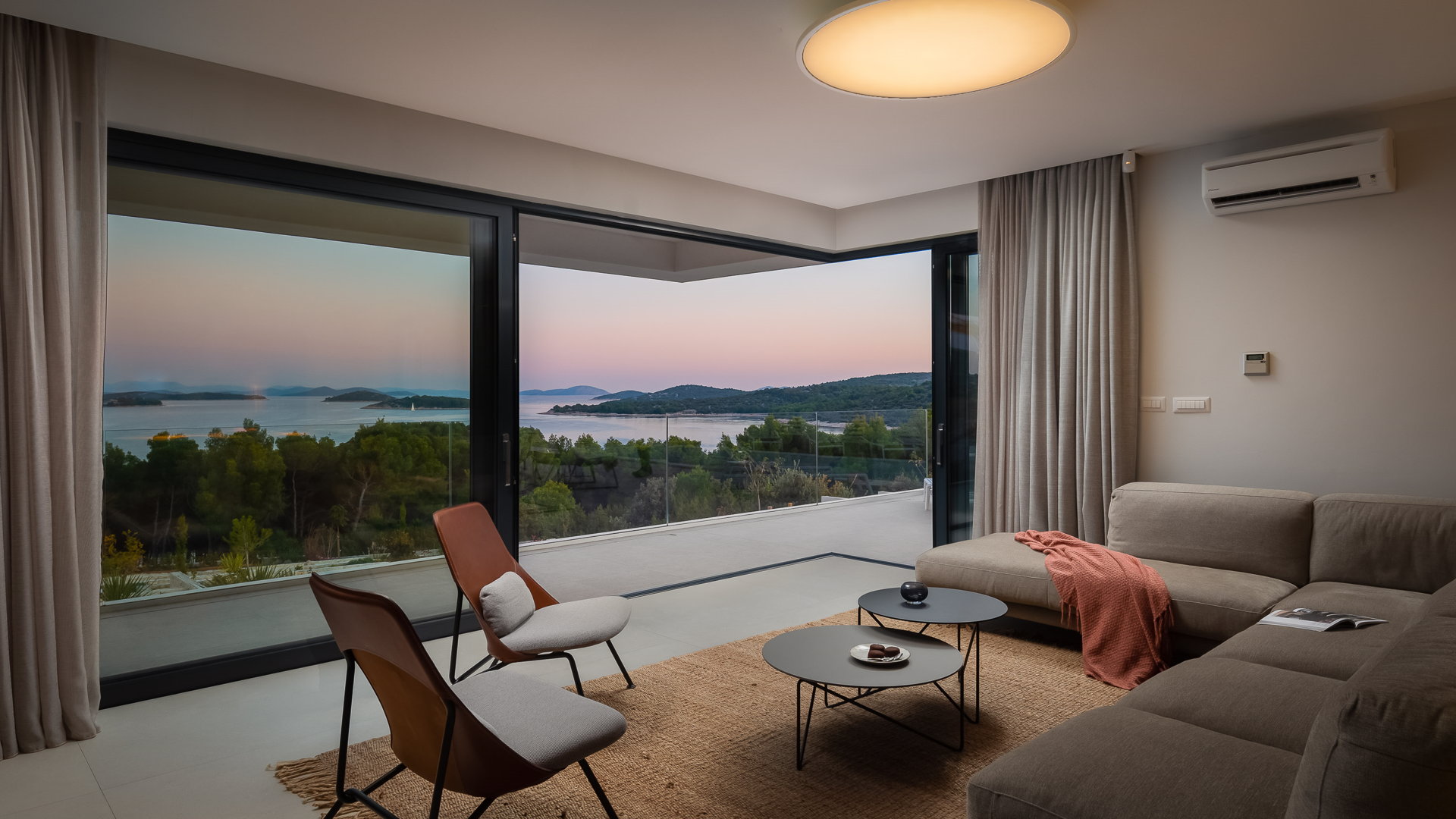 Luxury Villa Aquila with Pool