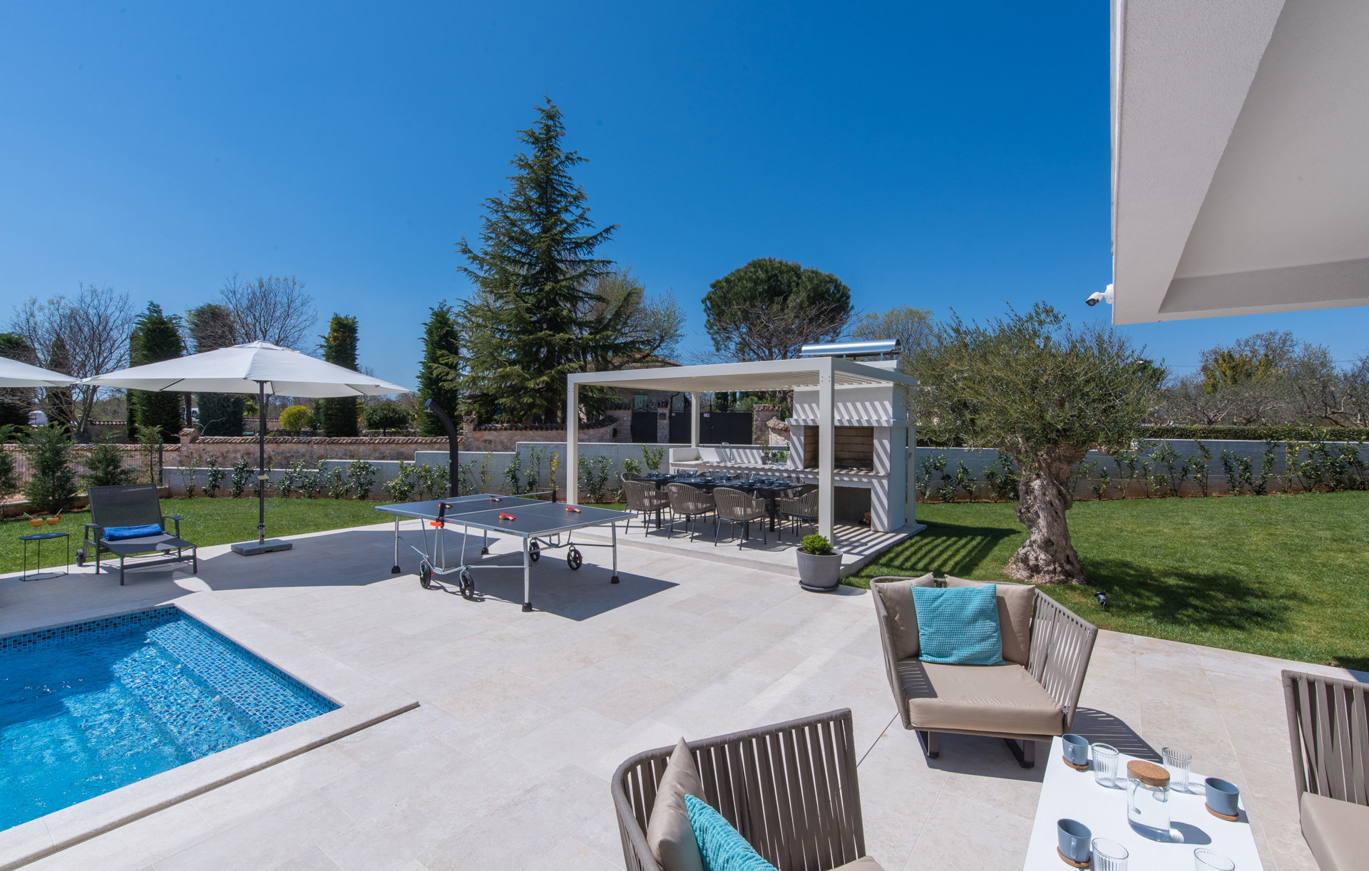 Villa Dreaming Blue with Pool
