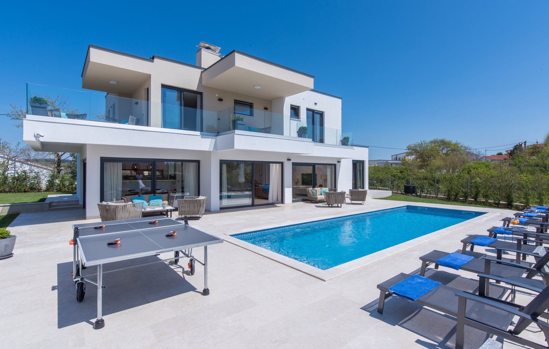 Villa Dreaming Blue with Pool