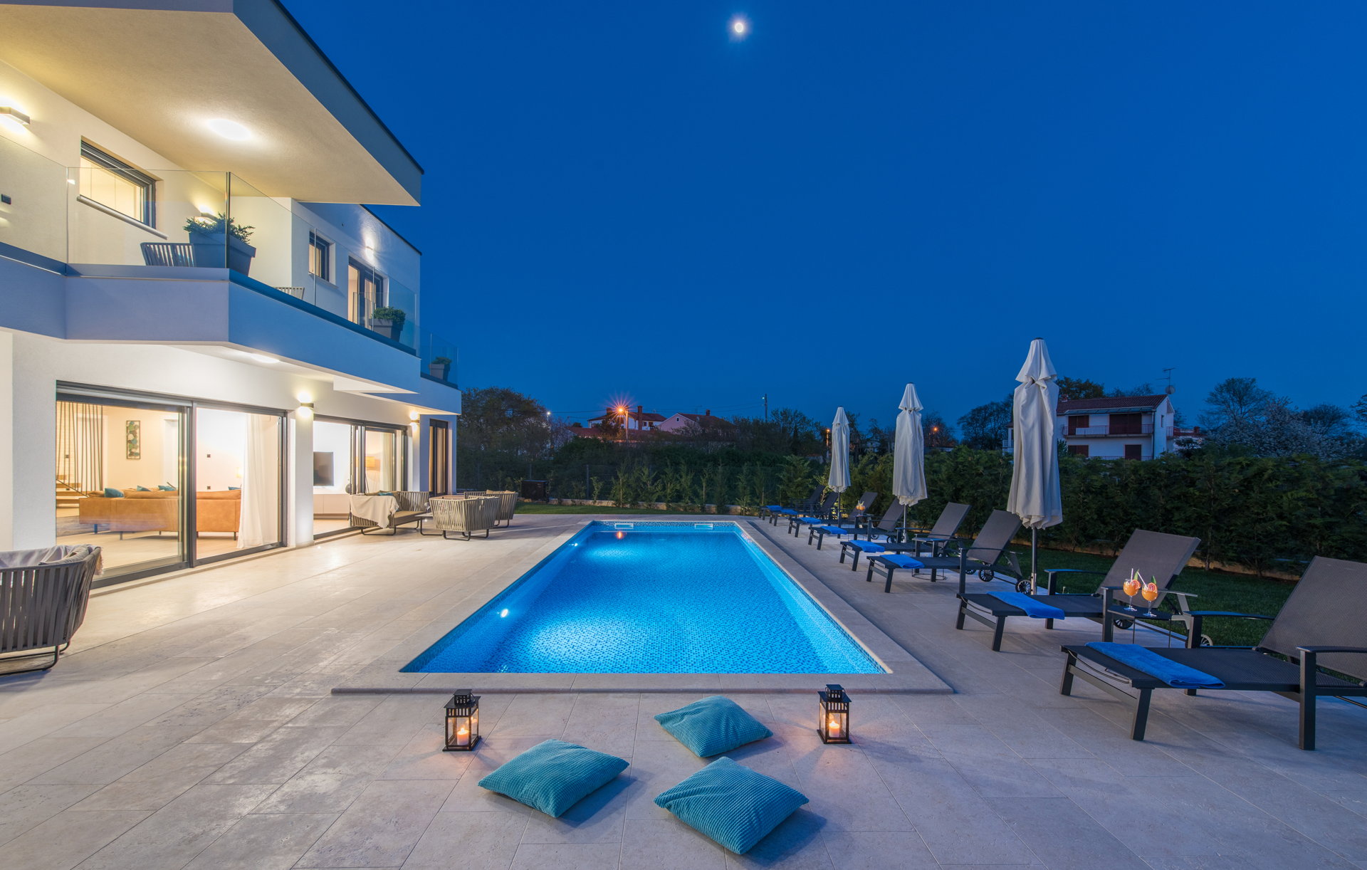 Villa Dreaming Blue with Pool