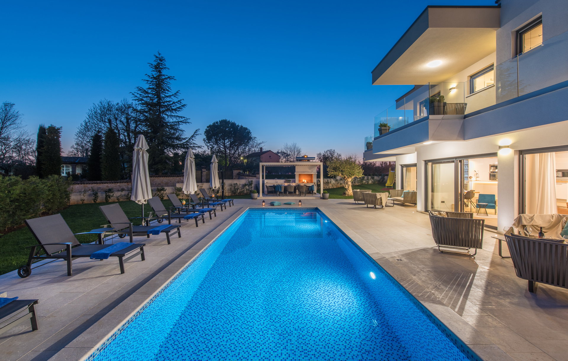Villa Dreaming Blue with Pool