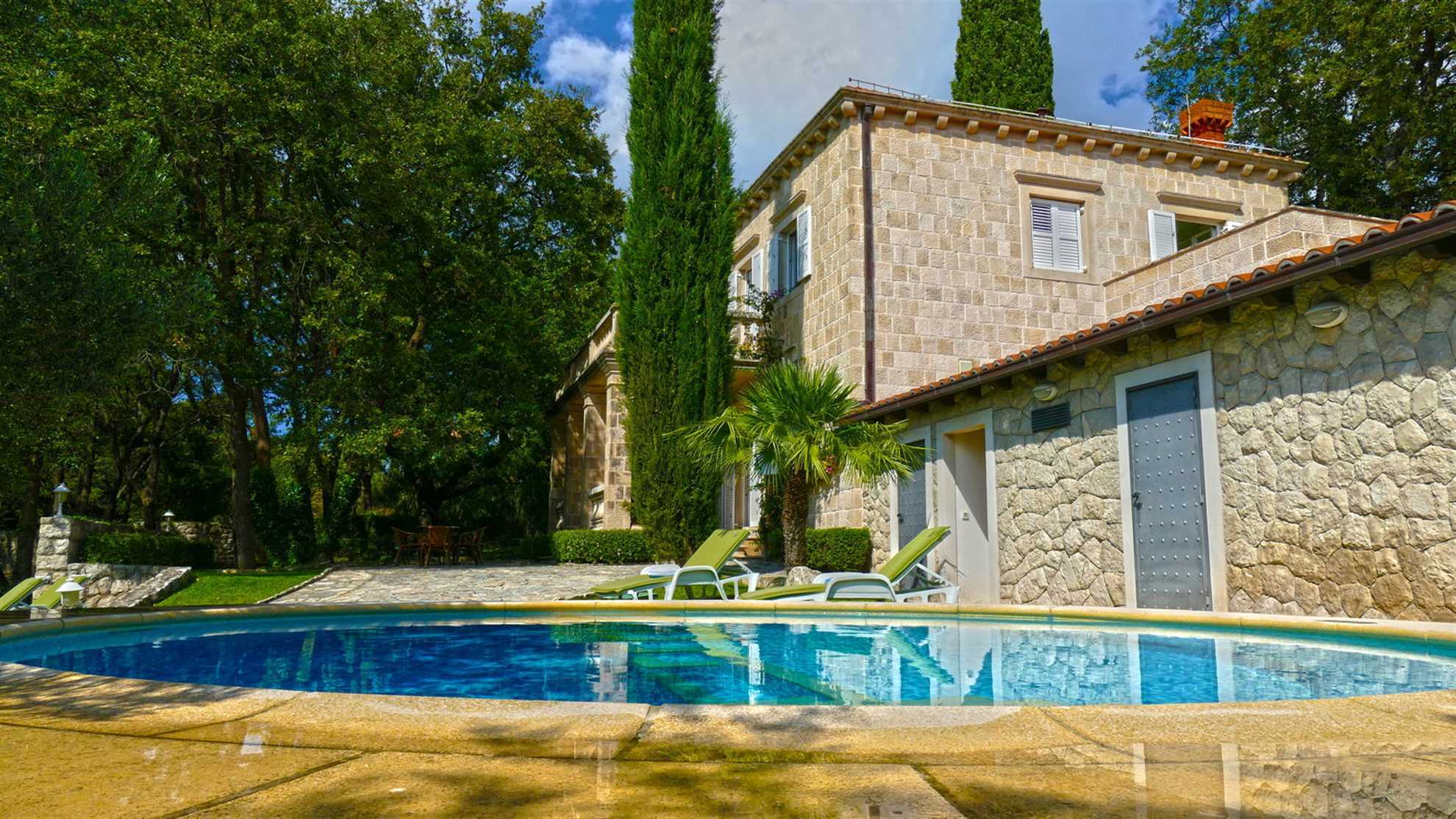 Image of Luxury Villa T&K Heritage with Swimming Pool