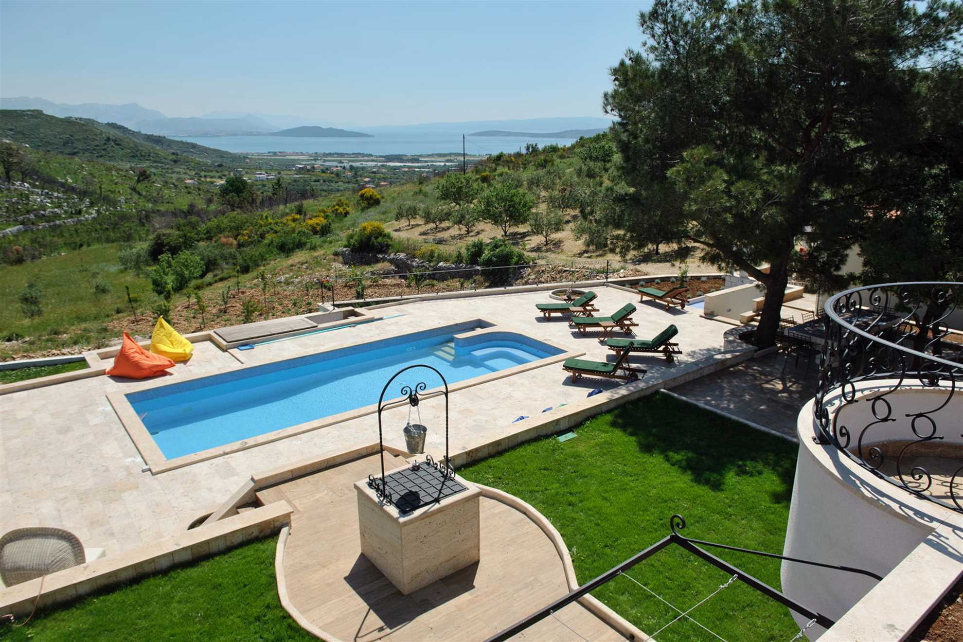 Luxury Villa Emerald Olive with Swimming Pool