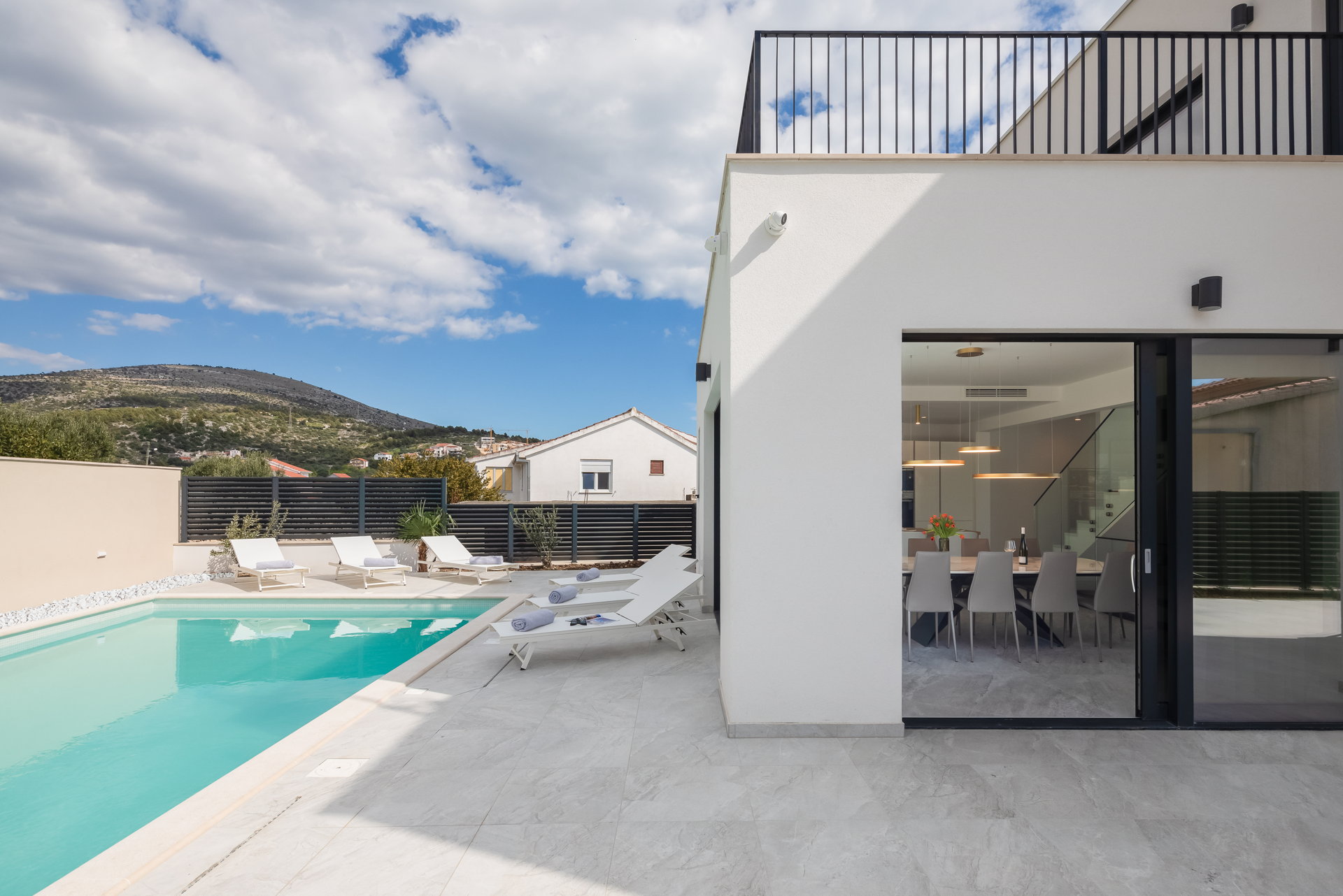 Villa Nouvelle with Heated Pool