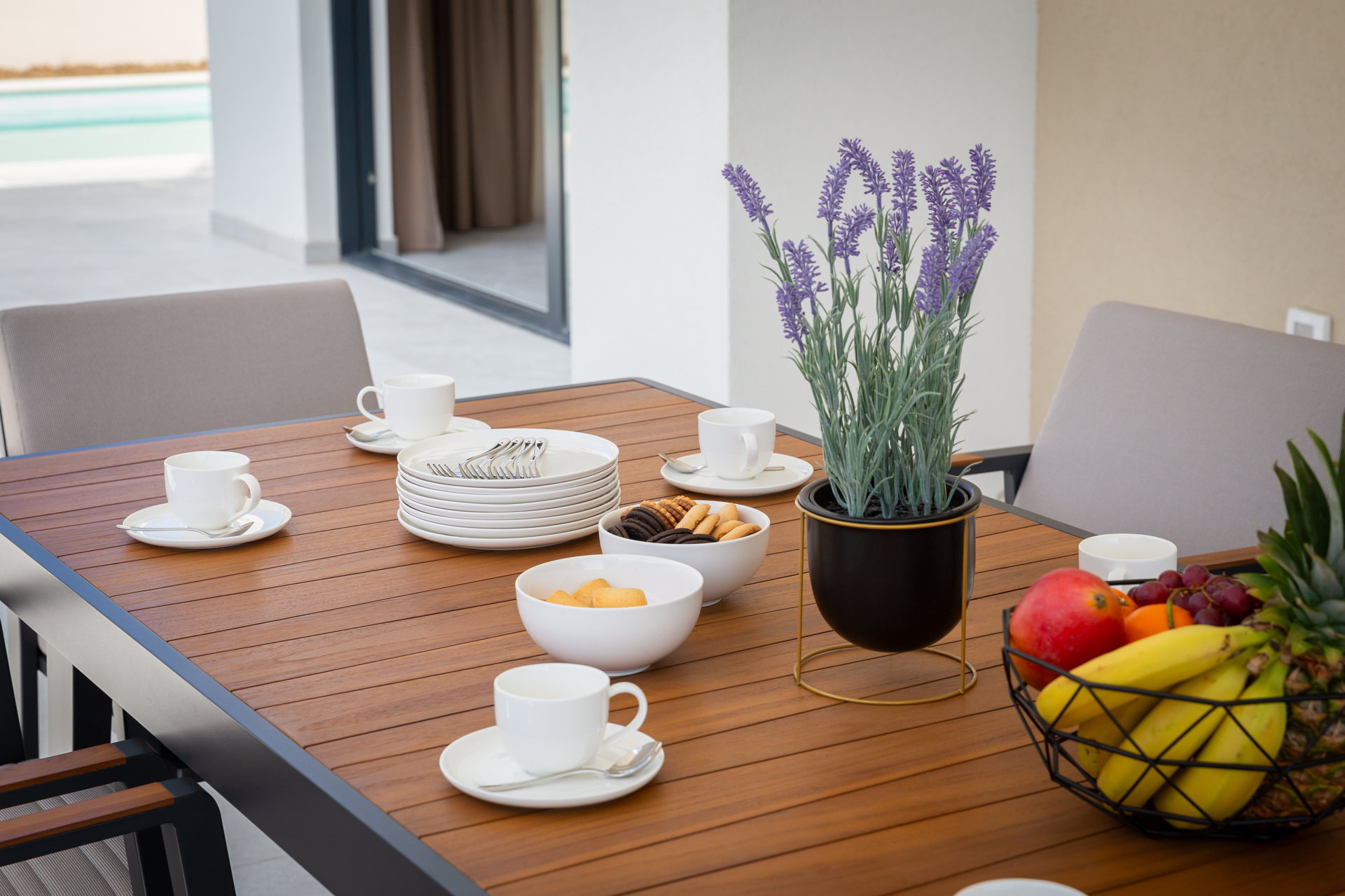 Villa Nouvelle with Heated Pool