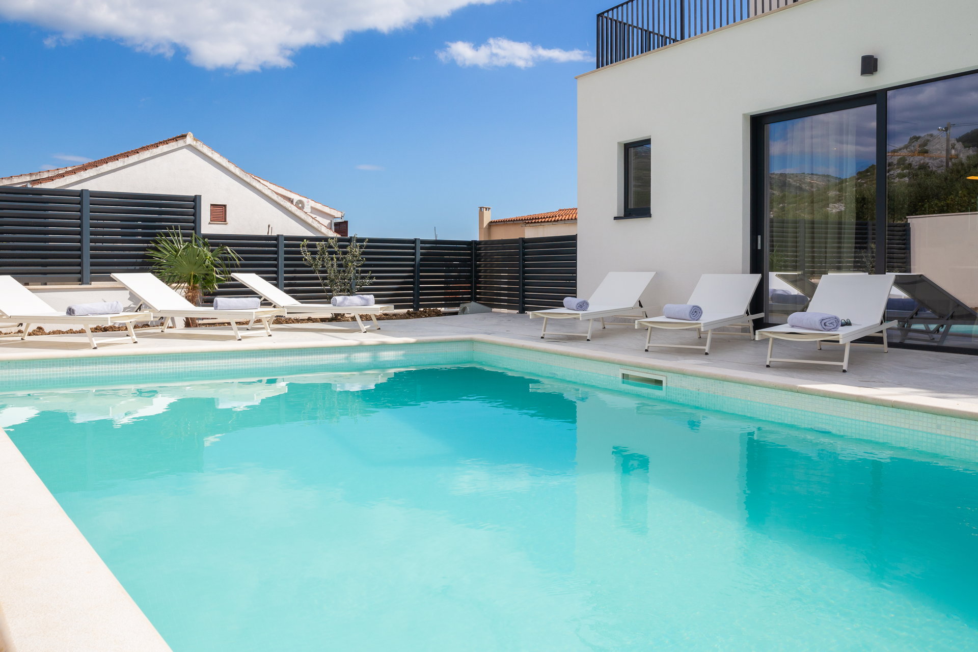 Villa Nouvelle with Heated Pool