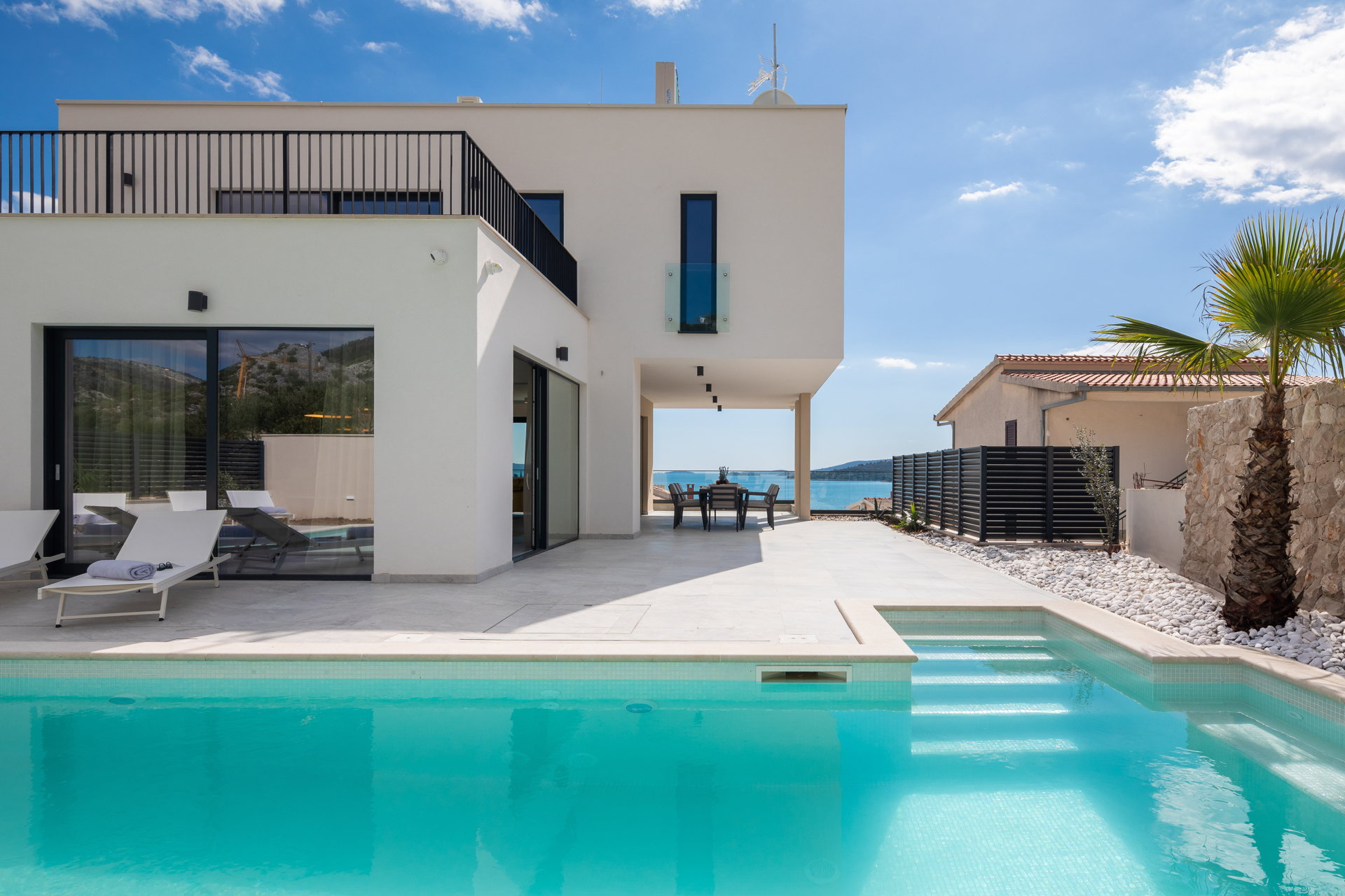 Villa Nouvelle with Heated Pool