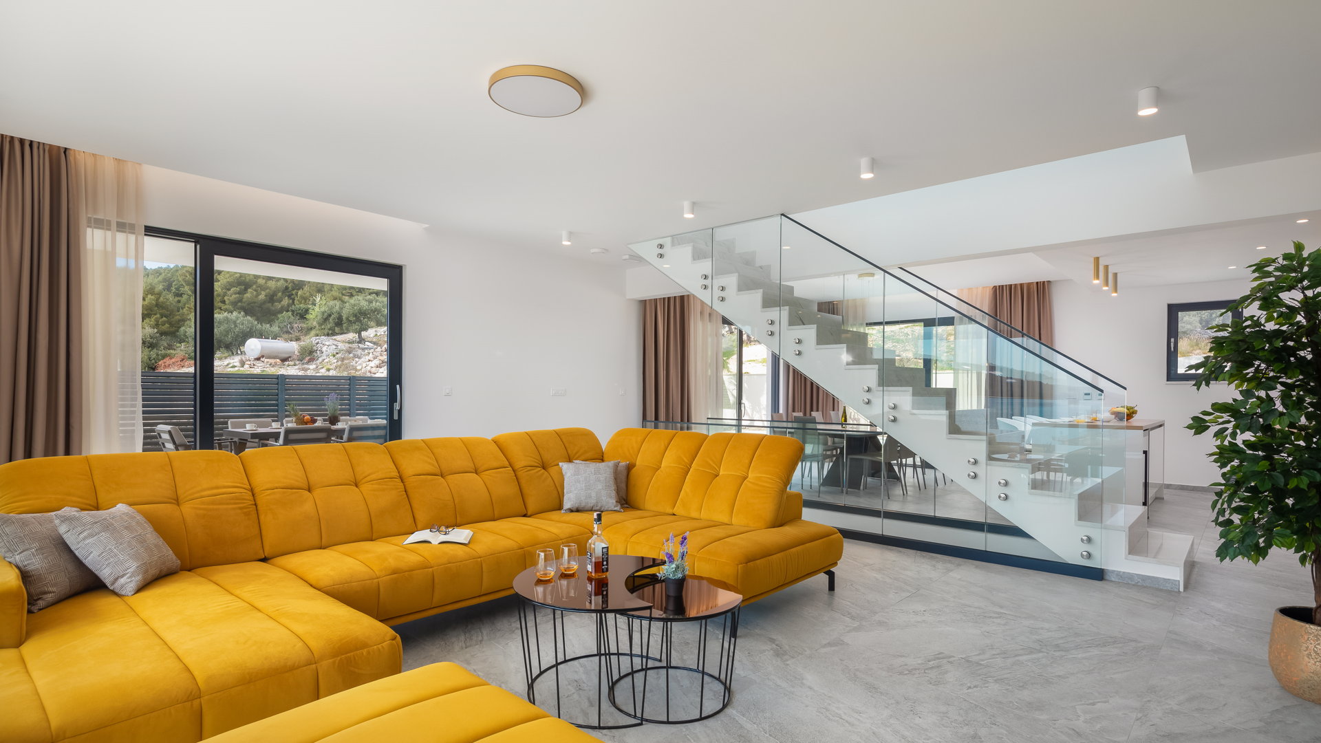 Villa Nouvelle with Heated Pool