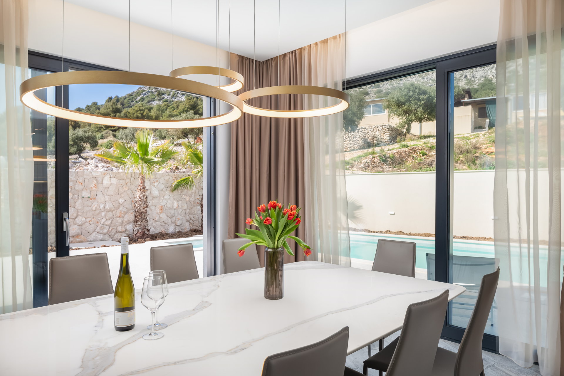 Villa Nouvelle with Heated Pool