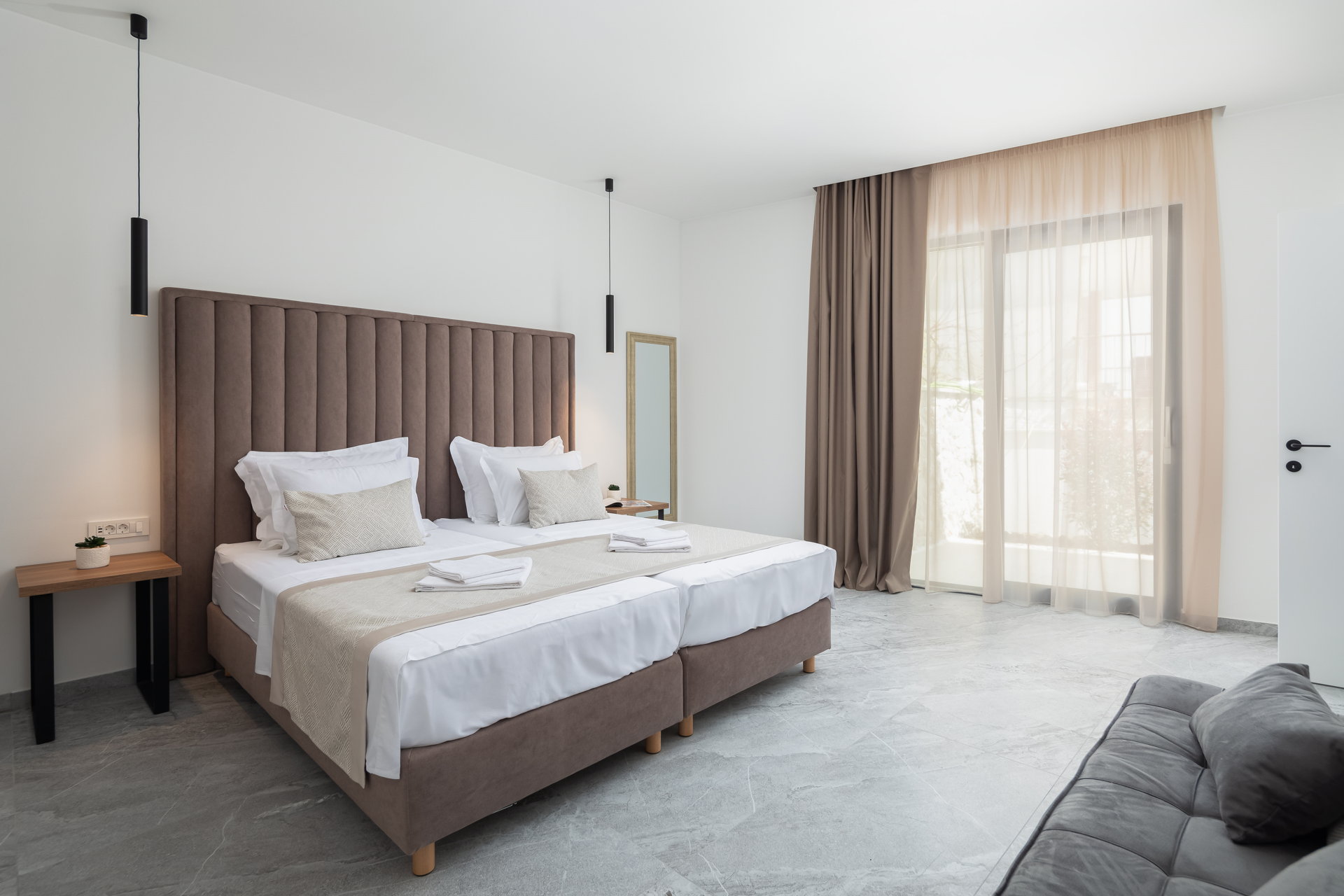 Villa Nouvelle with Heated Pool