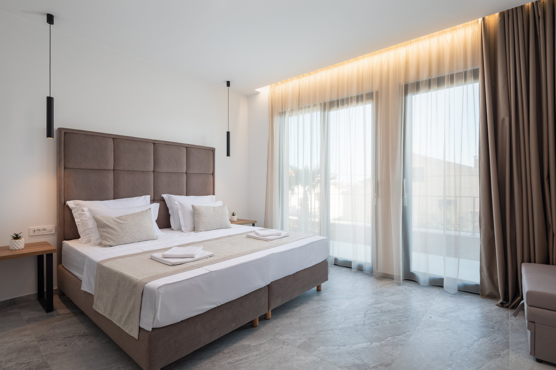 Villa Nouvelle with Heated Pool