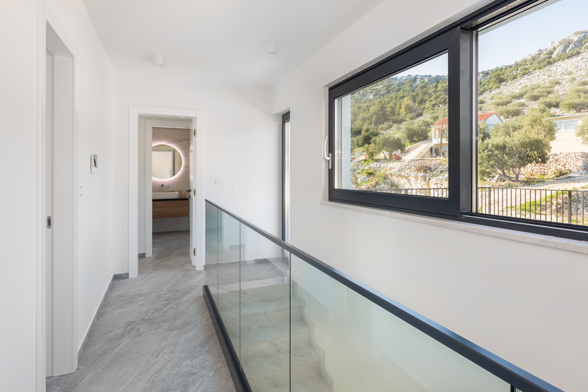 Villa Nouvelle with Heated Pool