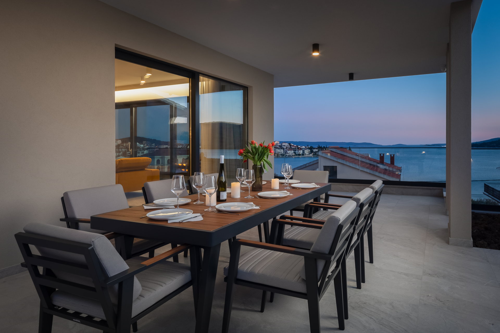Villa Nouvelle with Heated Pool