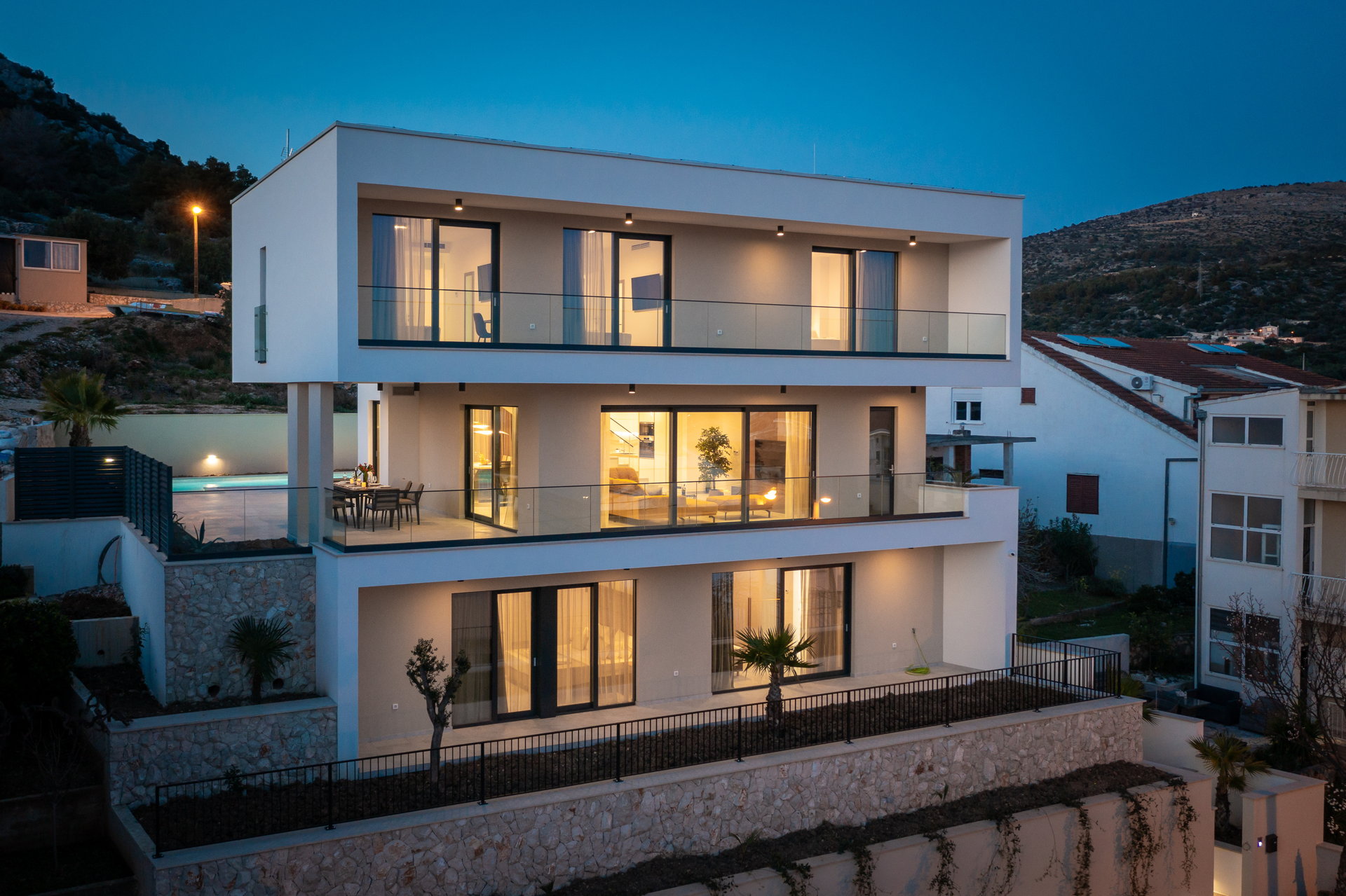 Villa Nouvelle with Heated Pool