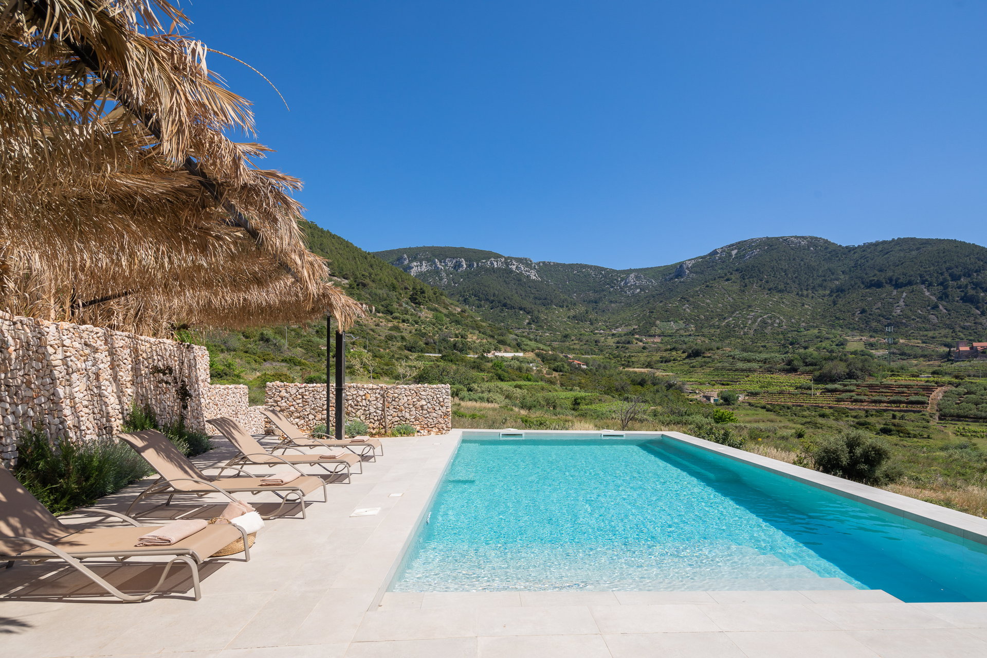 Luxury Villa Promissa with Pool