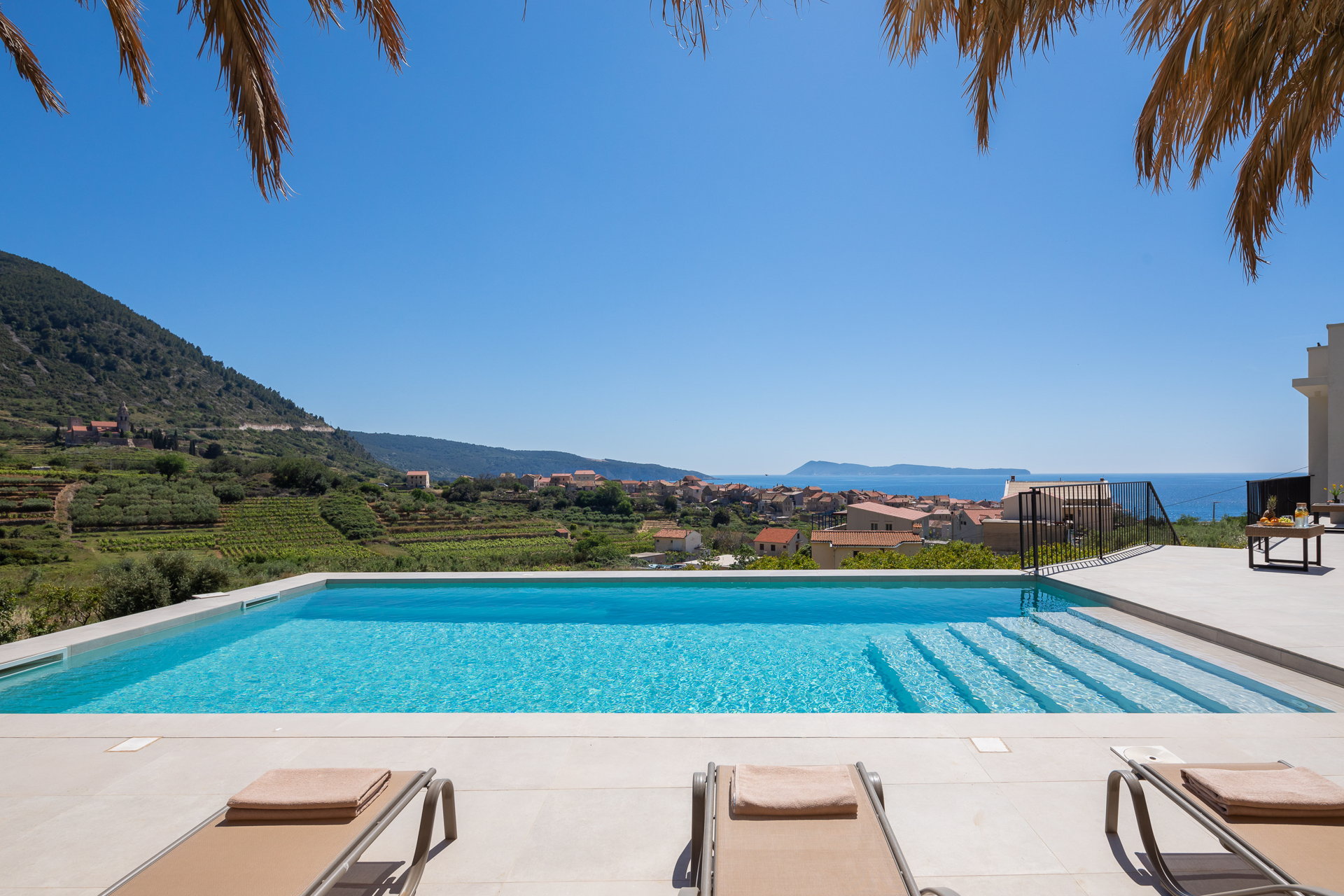 Luxury Villa Promissa with Pool