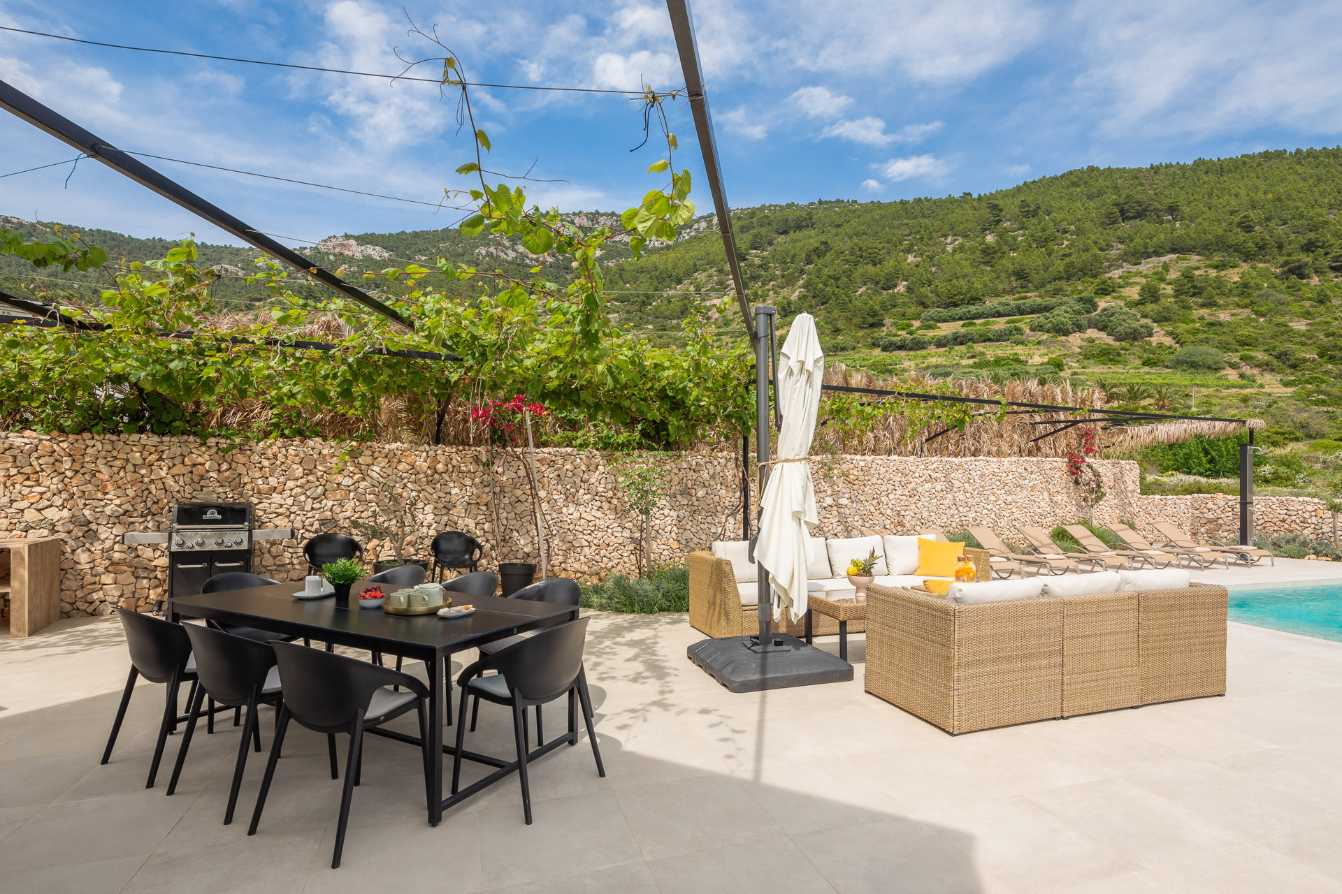 Luxury Villa Promissa with Pool