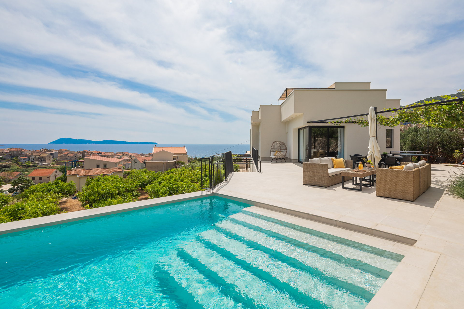 Luxury Villa Promissa with Pool